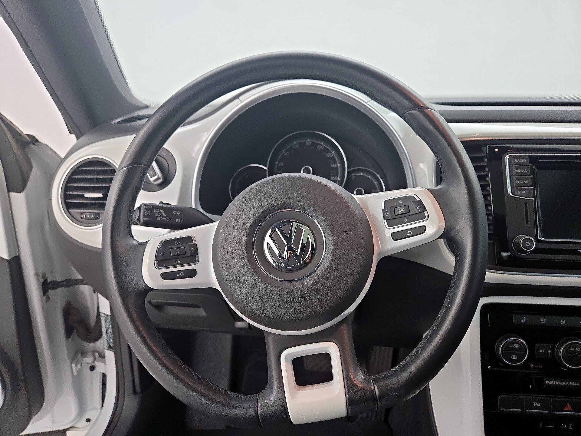 Thumbnail: 2019 Volkswagen Beetle - 10