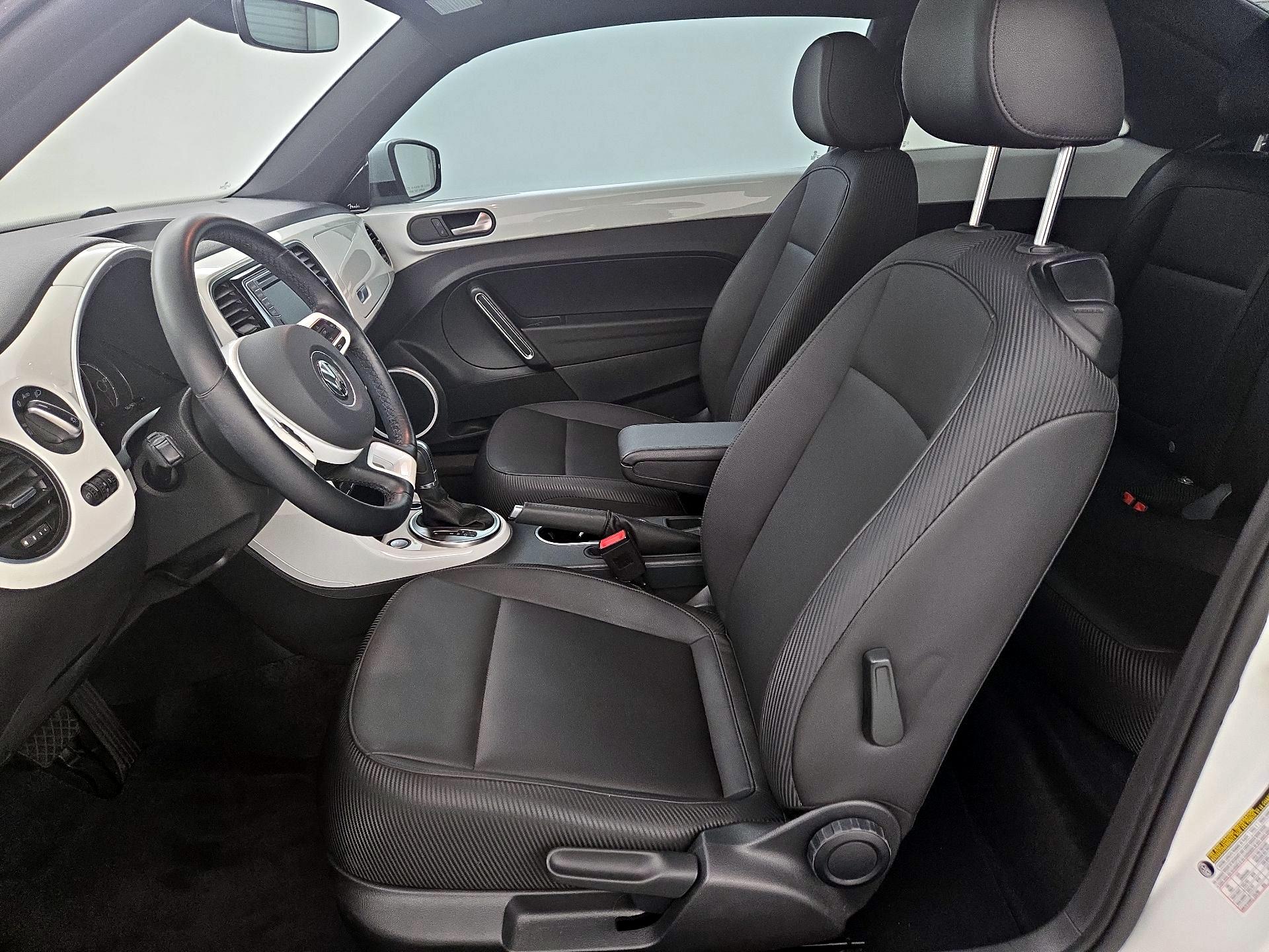 Thumbnail: 2019 Volkswagen Beetle - 11