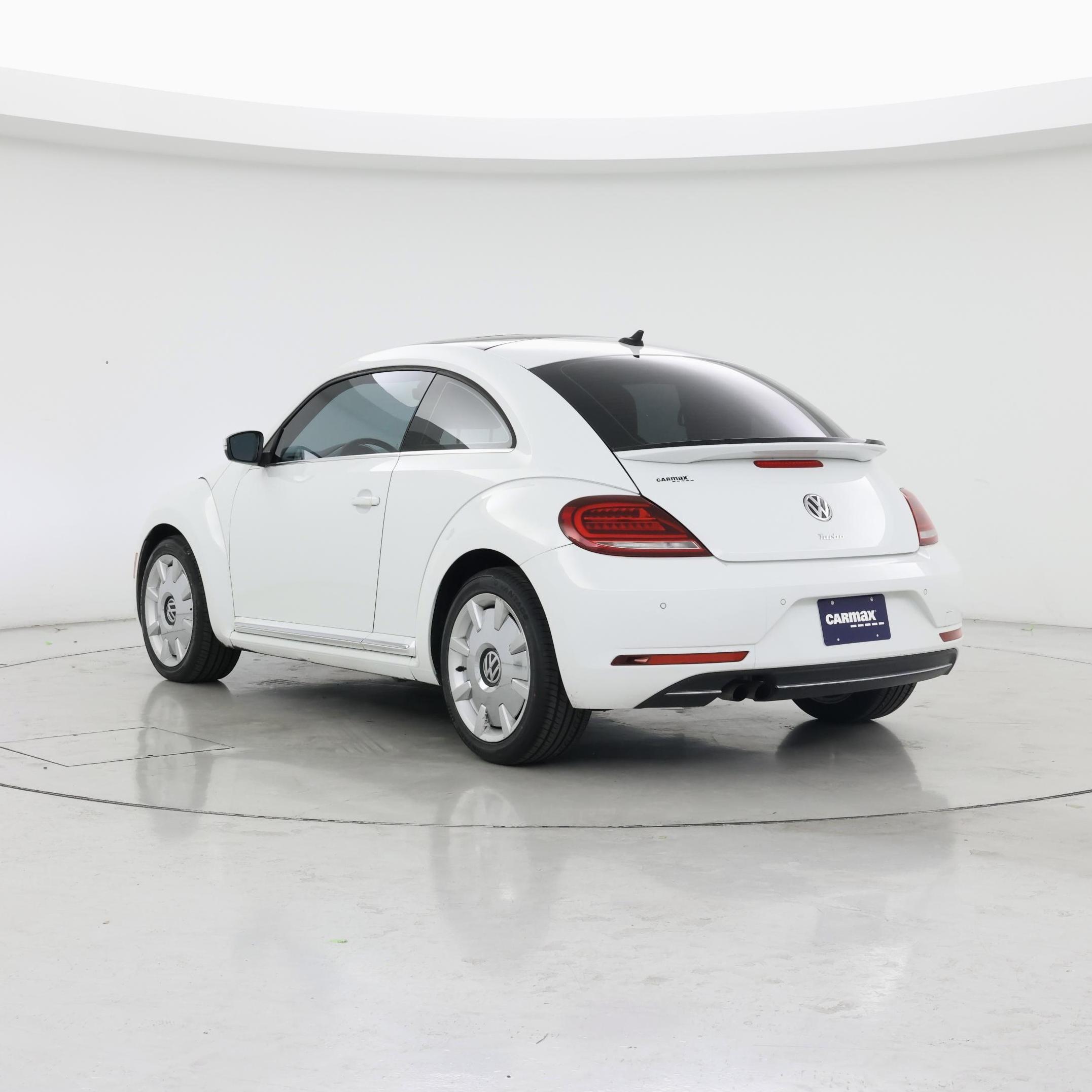 Thumbnail: 2019 Volkswagen Beetle - 2