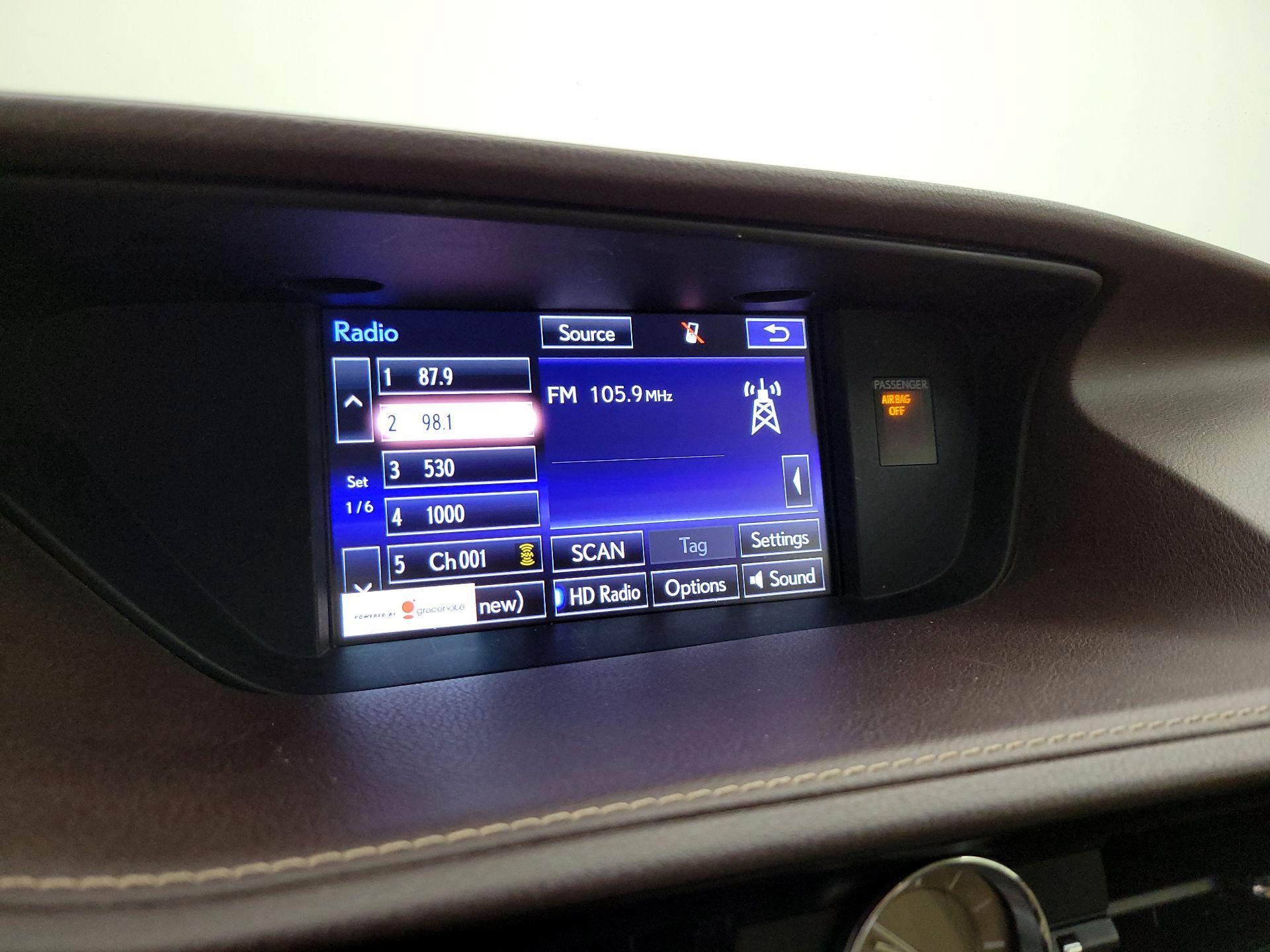 Thumbnail: 2016 Lexus ES - 16