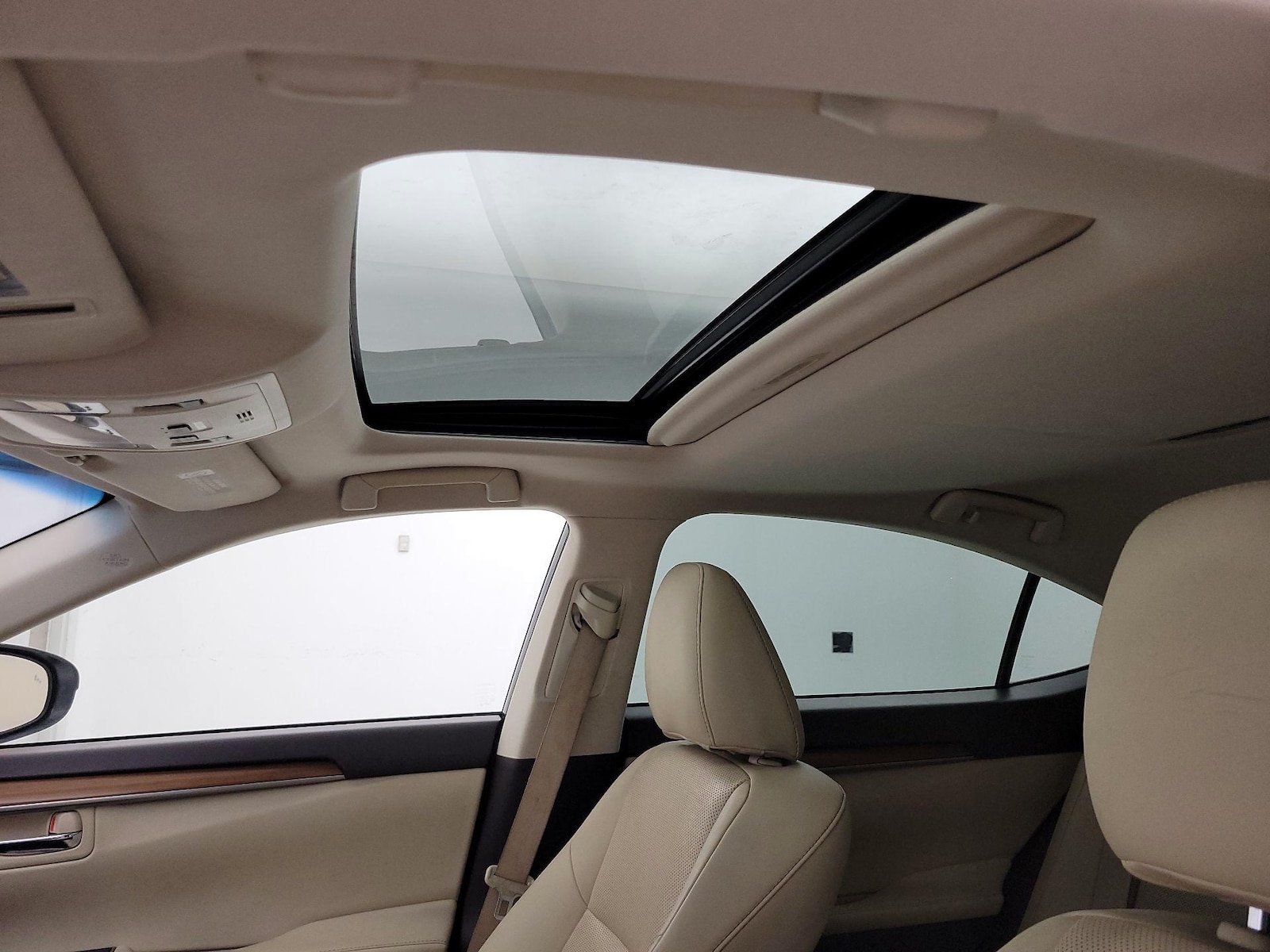 2016 Lexus ES 300h - Photo 20