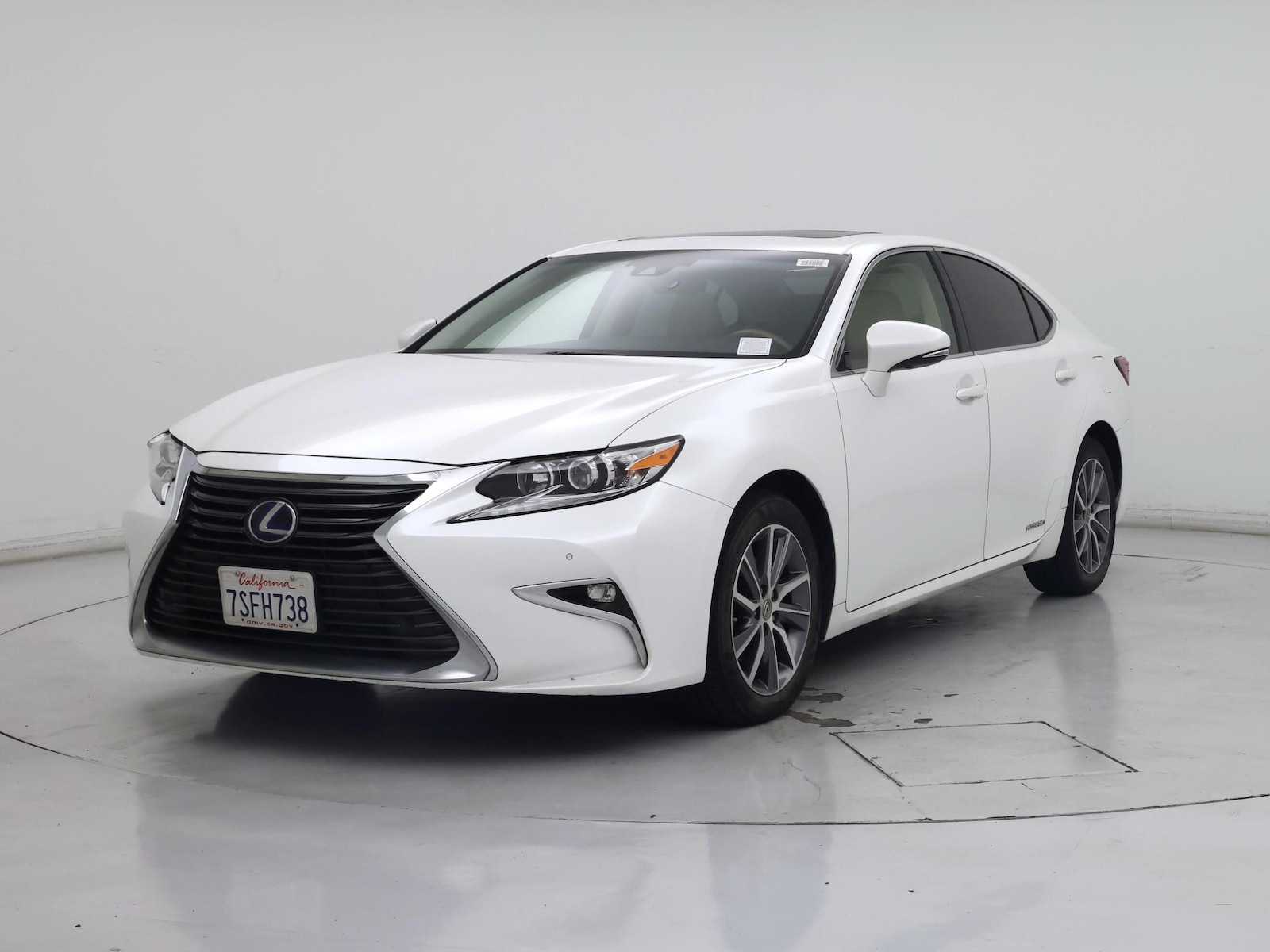 2016 Lexus ES 300h - Photo 5