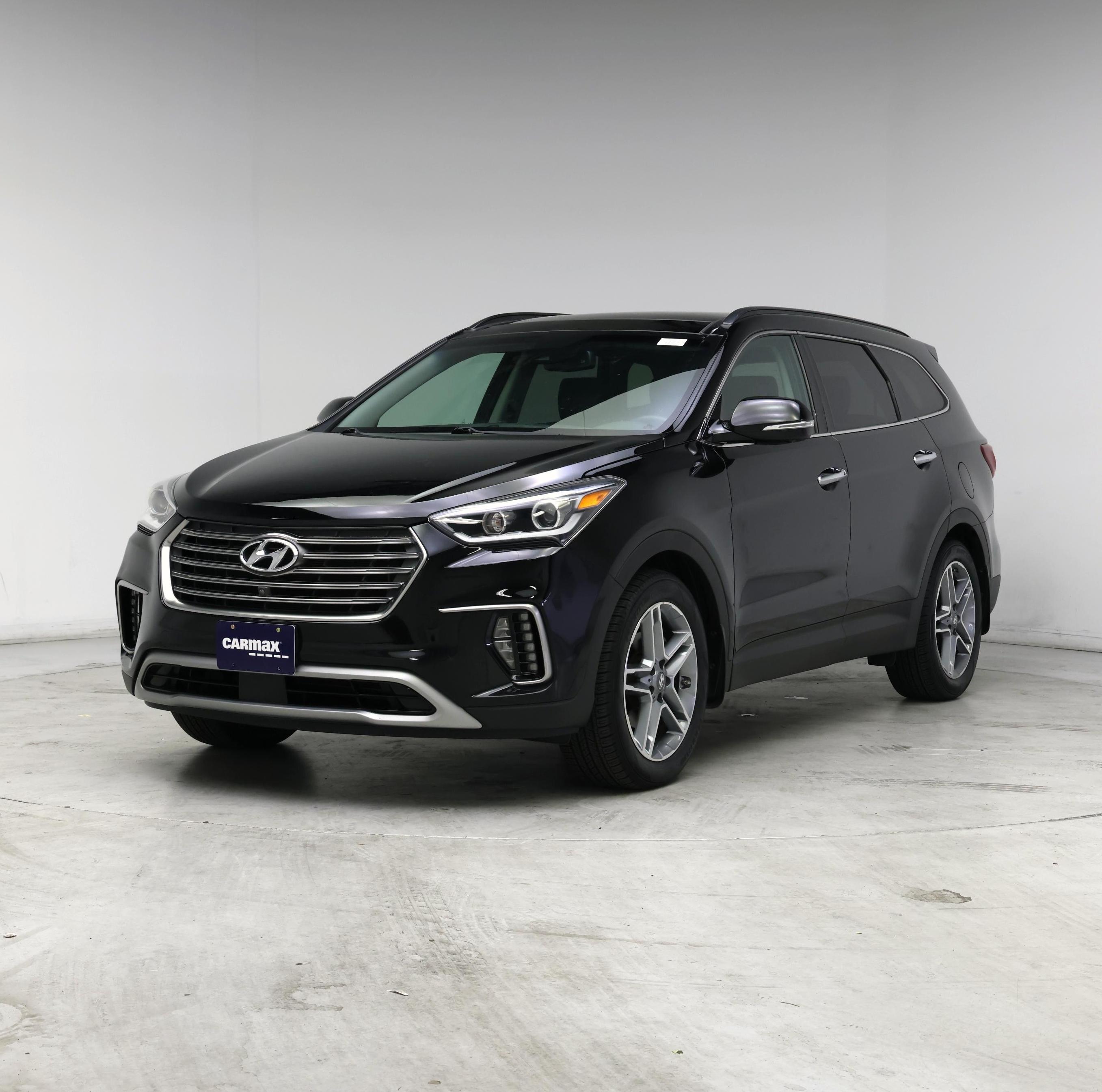 Thumbnail: 2017 Hyundai Santa Fe - 4