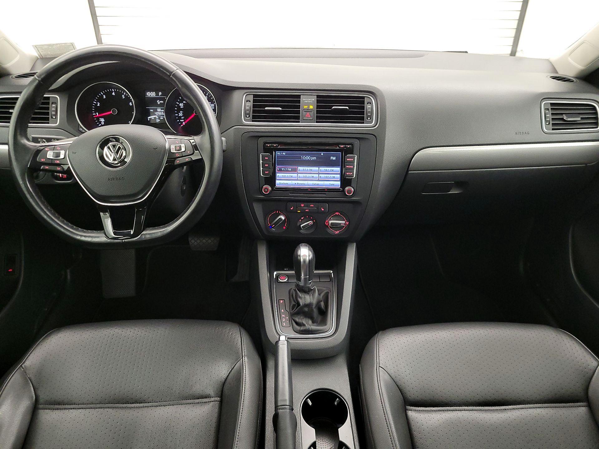 Thumbnail: 2015 Volkswagen Jetta - 9