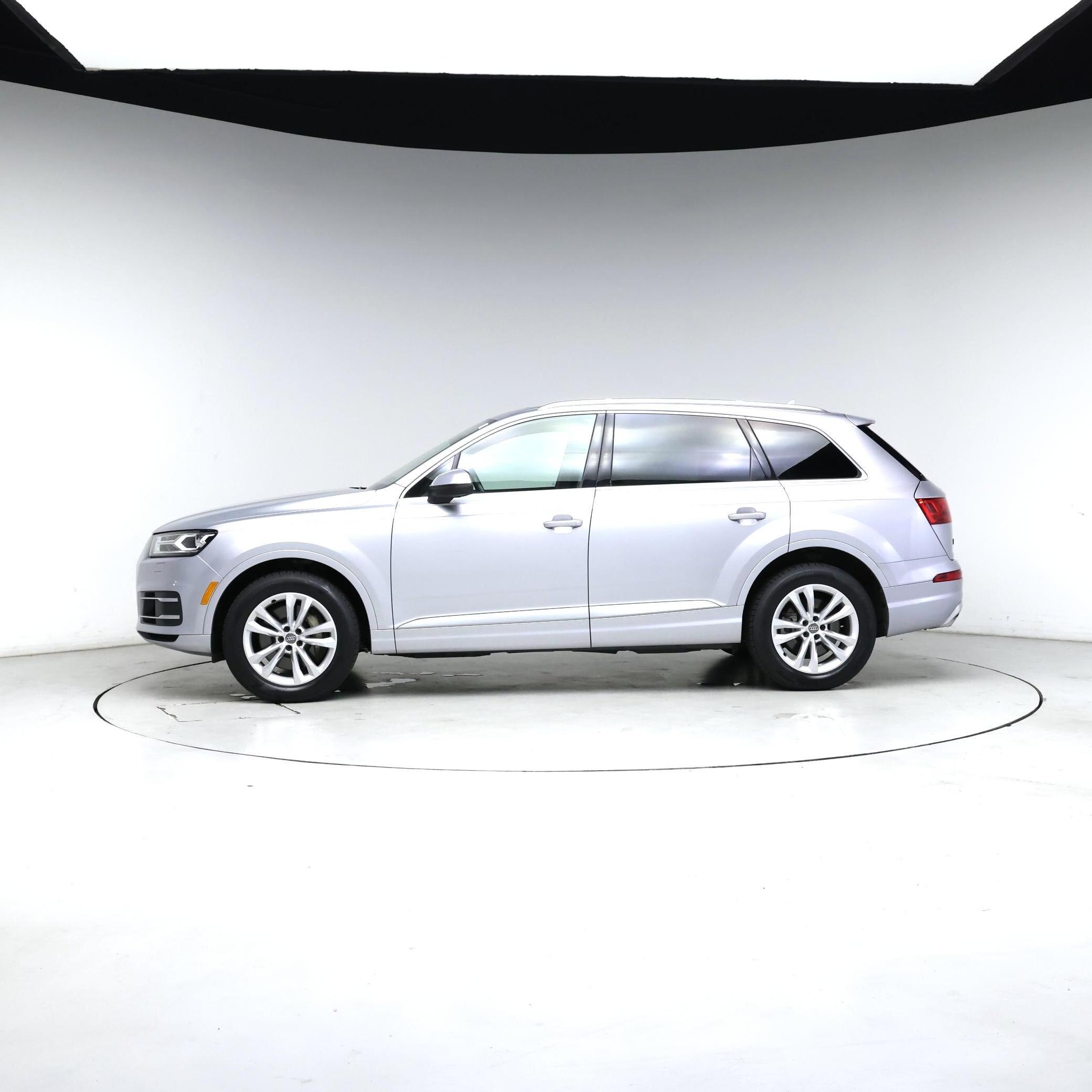 Thumbnail: 2018 Audi Q7 - 3