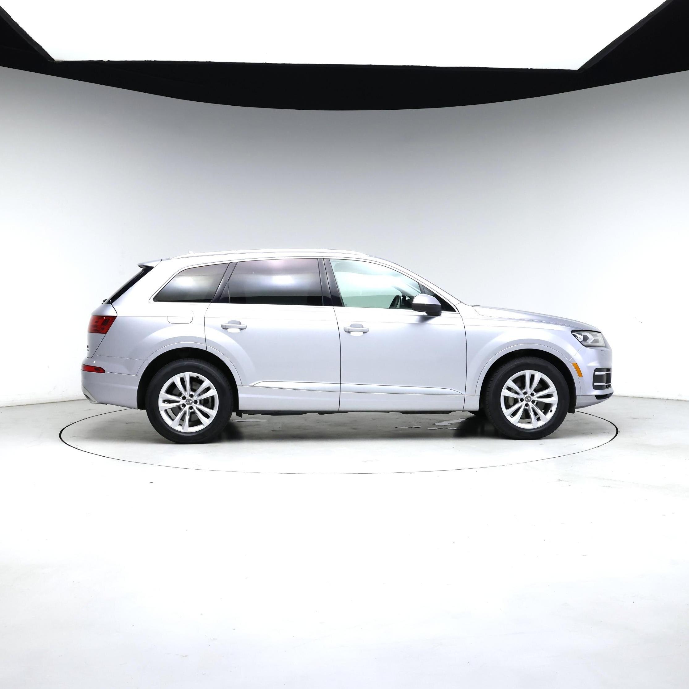 Thumbnail: 2018 Audi Q7 - 7