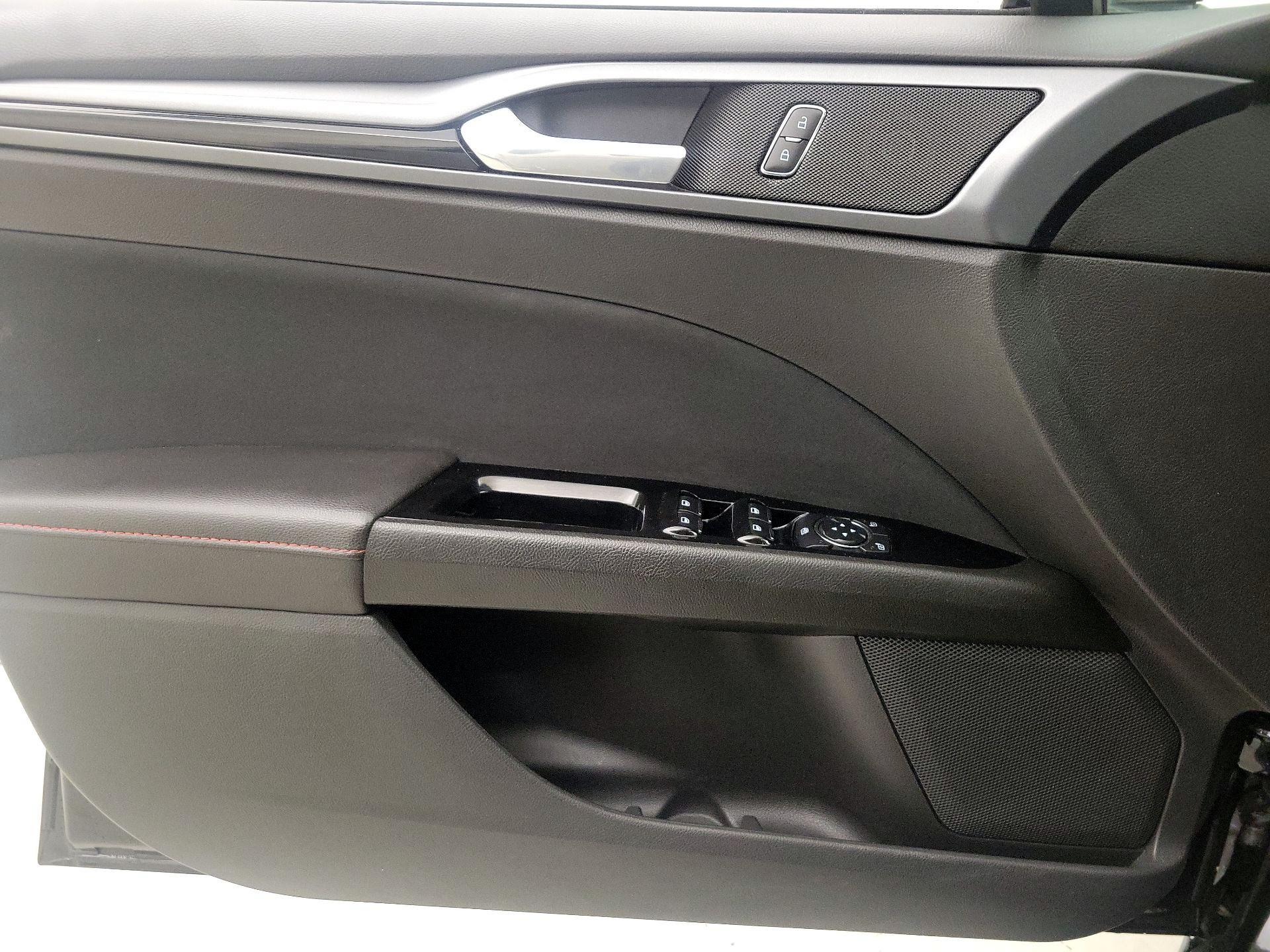 Thumbnail: 2014 Ford Fusion - 12
