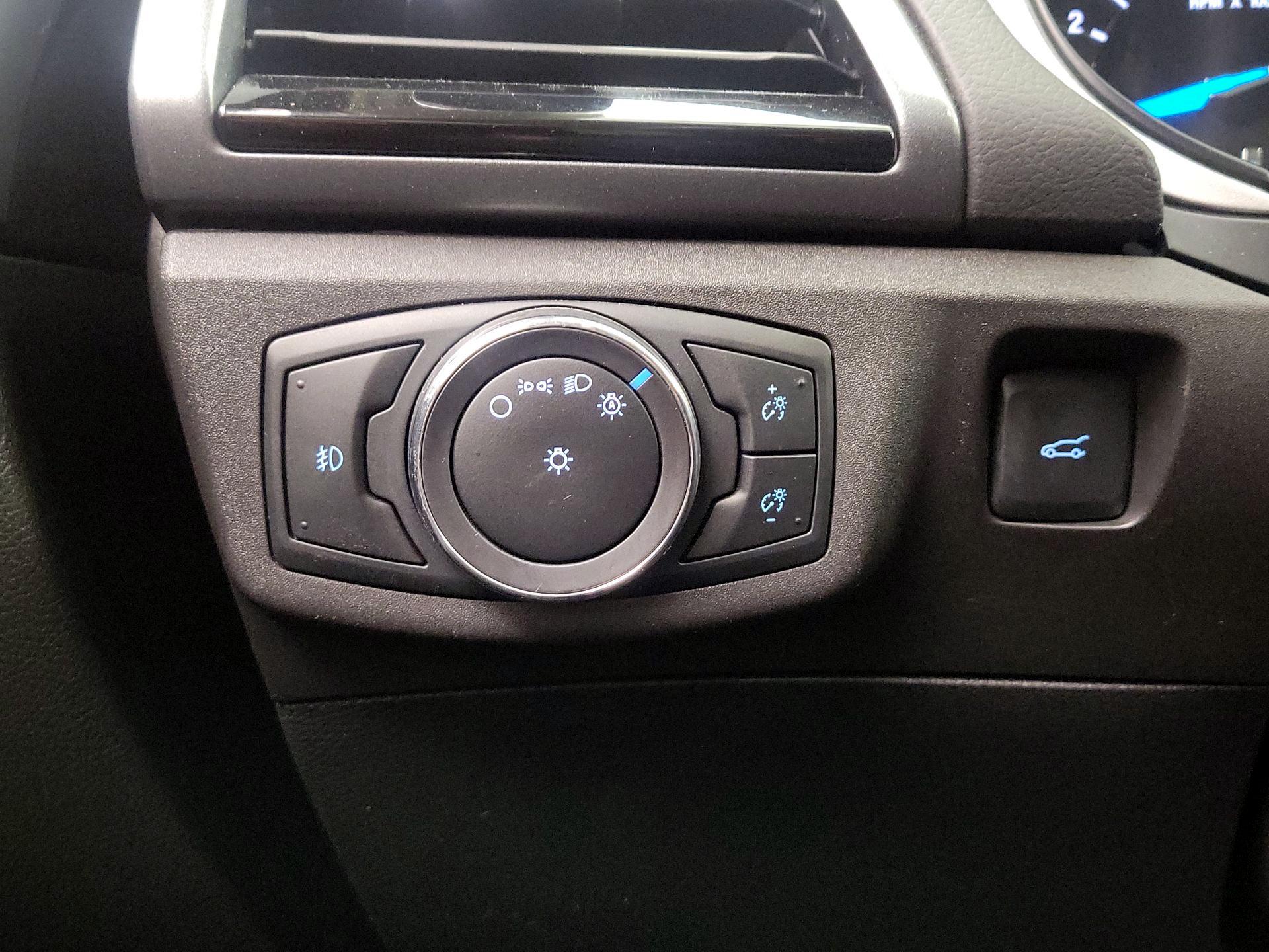 Thumbnail: 2014 Ford Fusion - 13