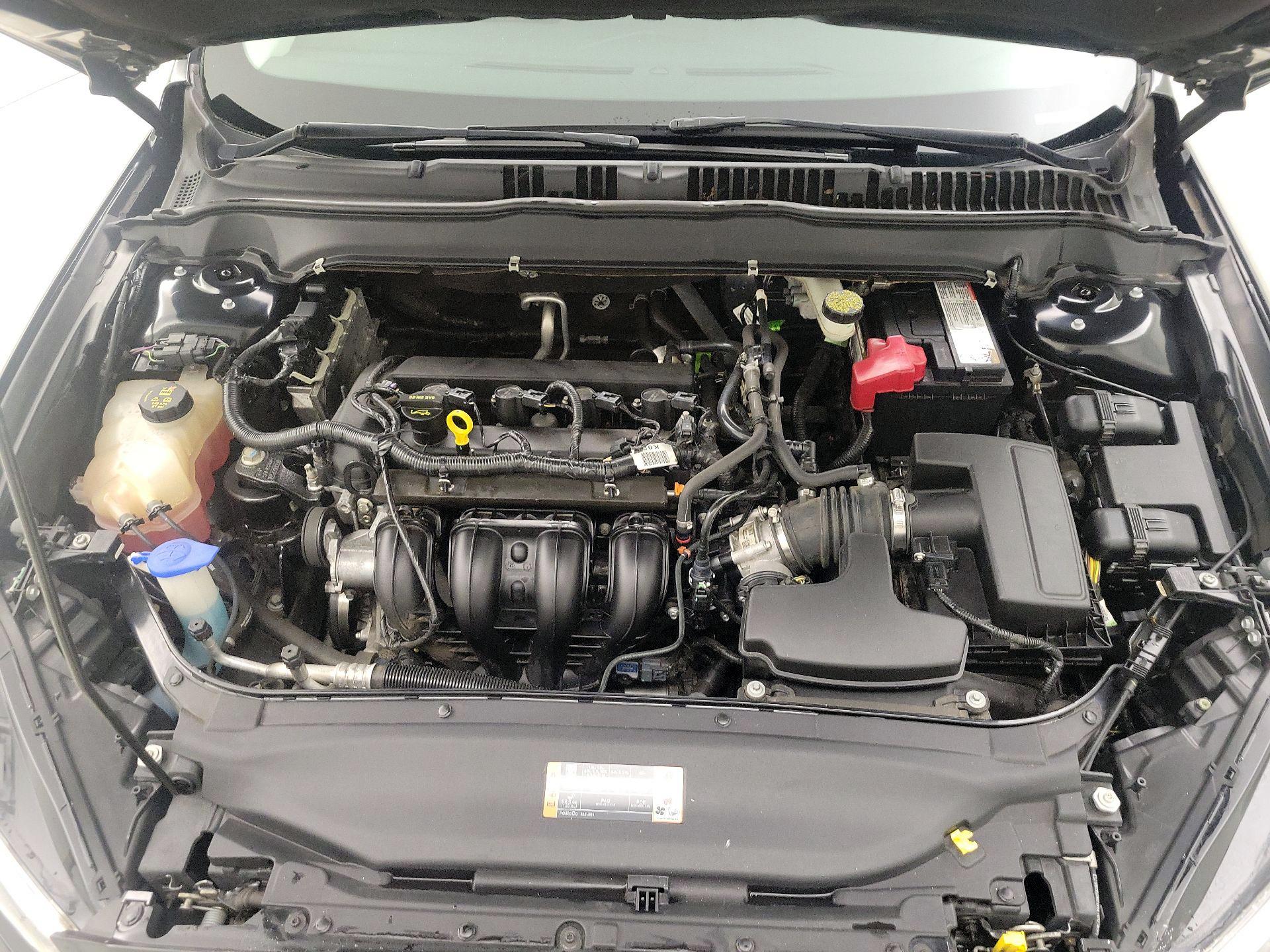 Thumbnail: 2014 Ford Fusion - 20