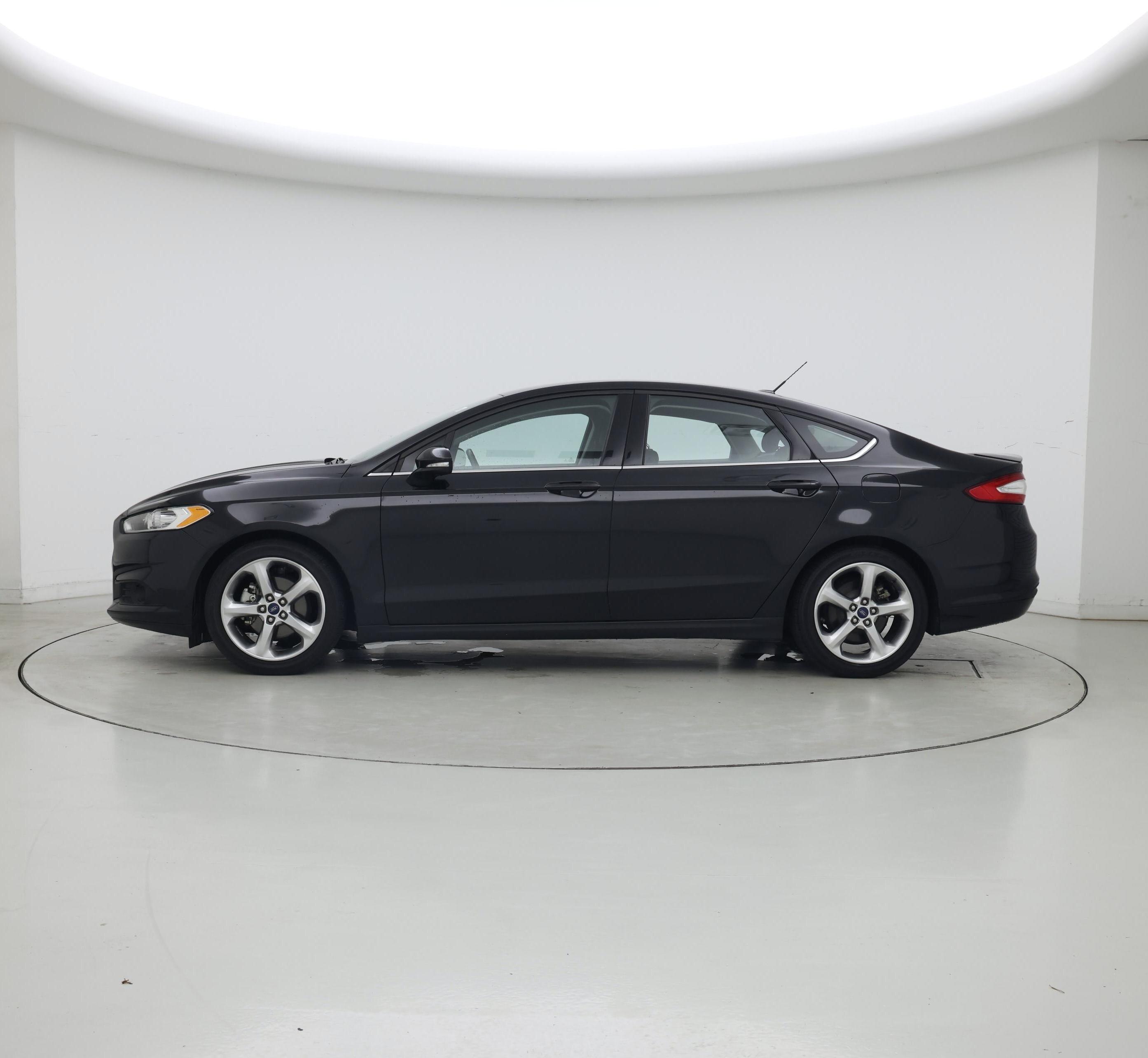 Thumbnail: 2014 Ford Fusion - 3