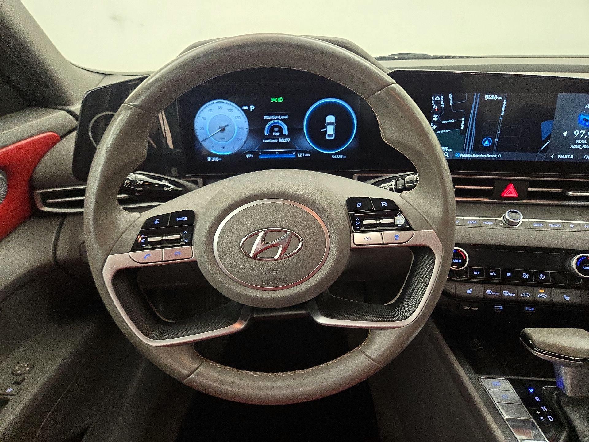 Thumbnail: 2023 Hyundai Elantra - 10