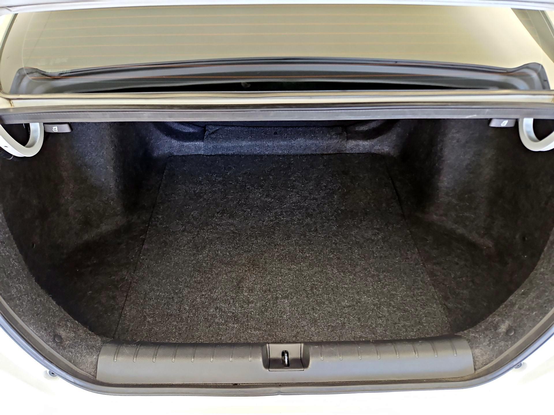 Thumbnail: 2020 Honda Insight - 20