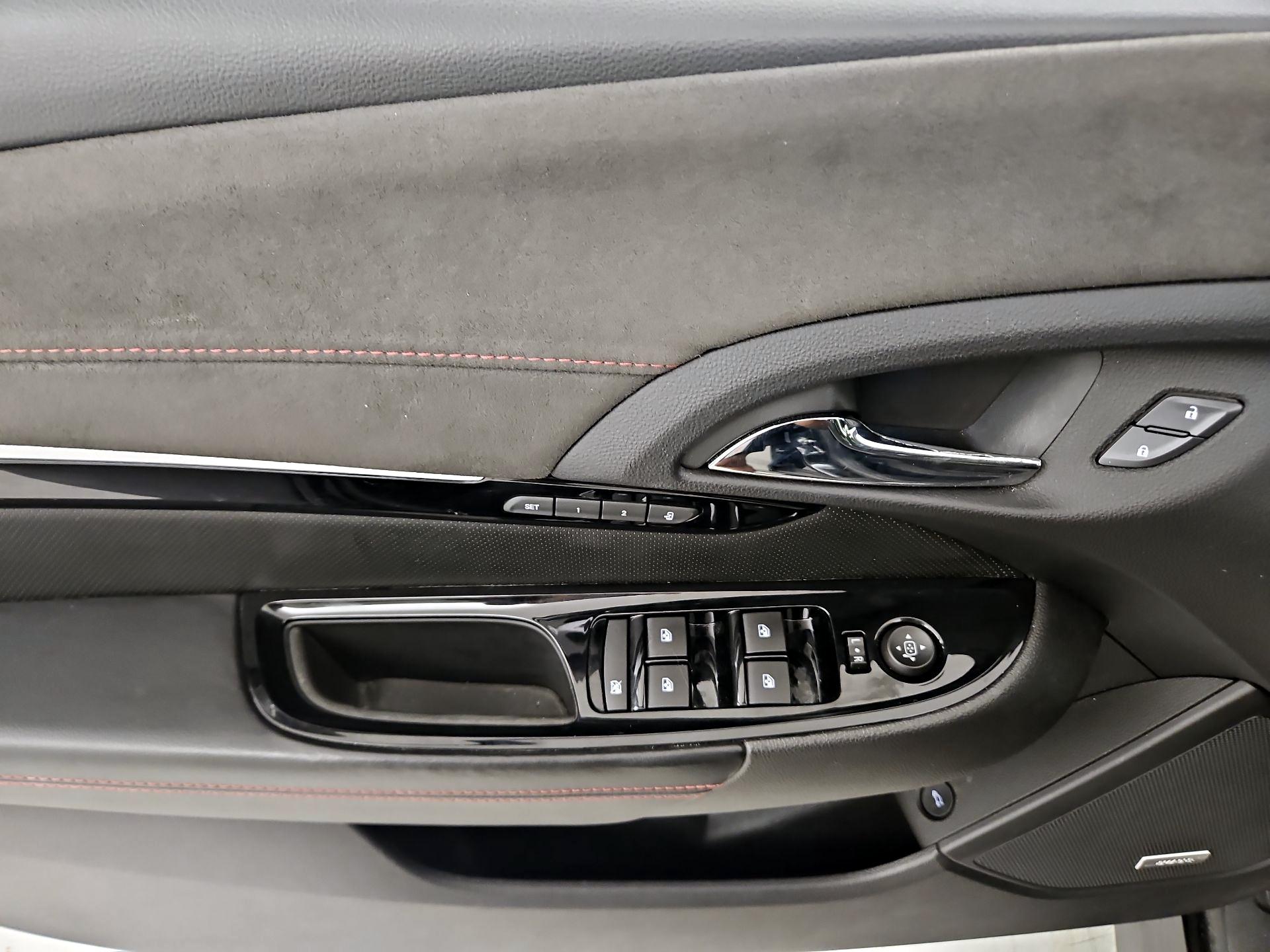 Thumbnail: 2016 Chevrolet  - 12