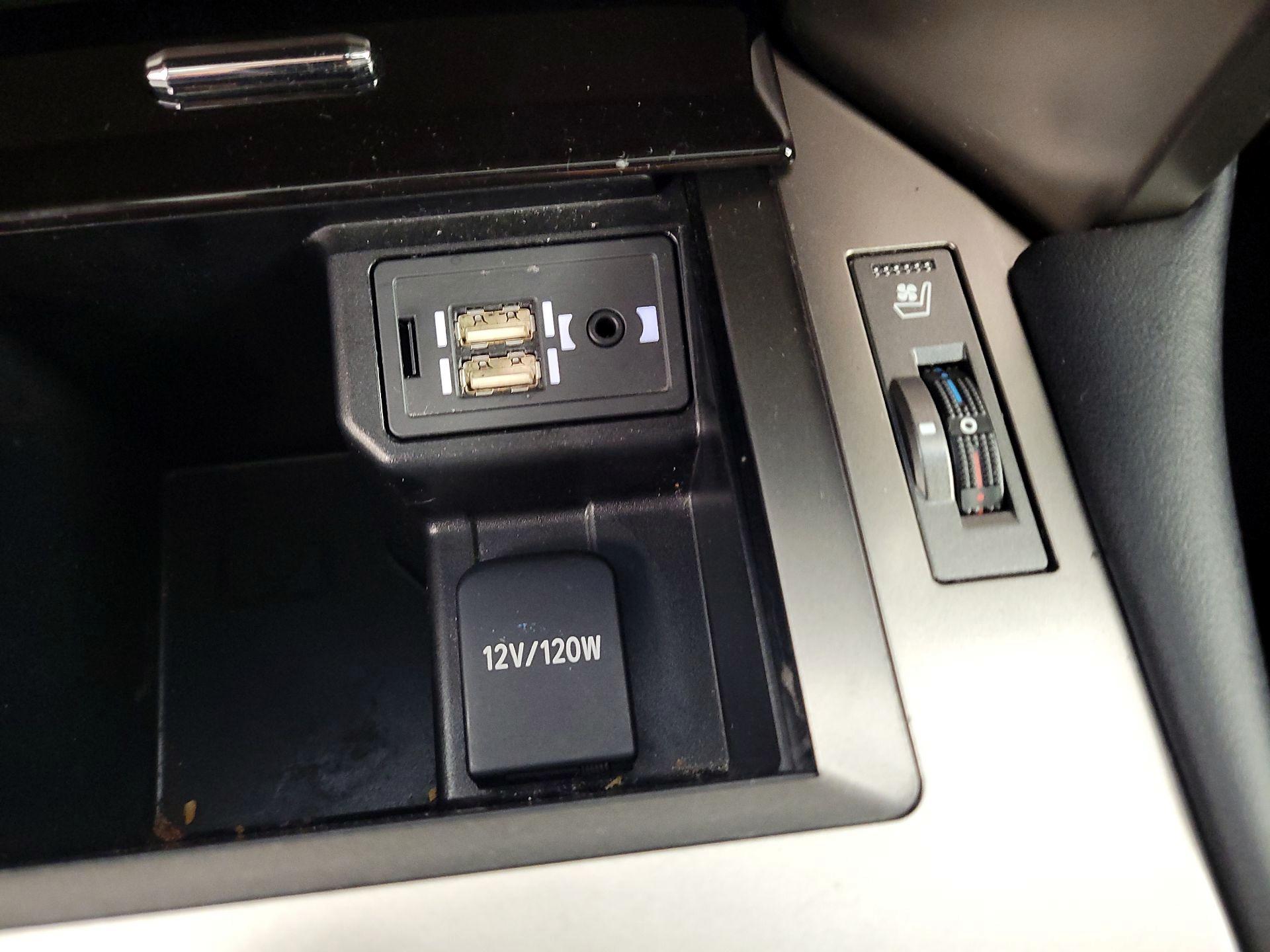 Thumbnail: 2016 Lexus GX - 19