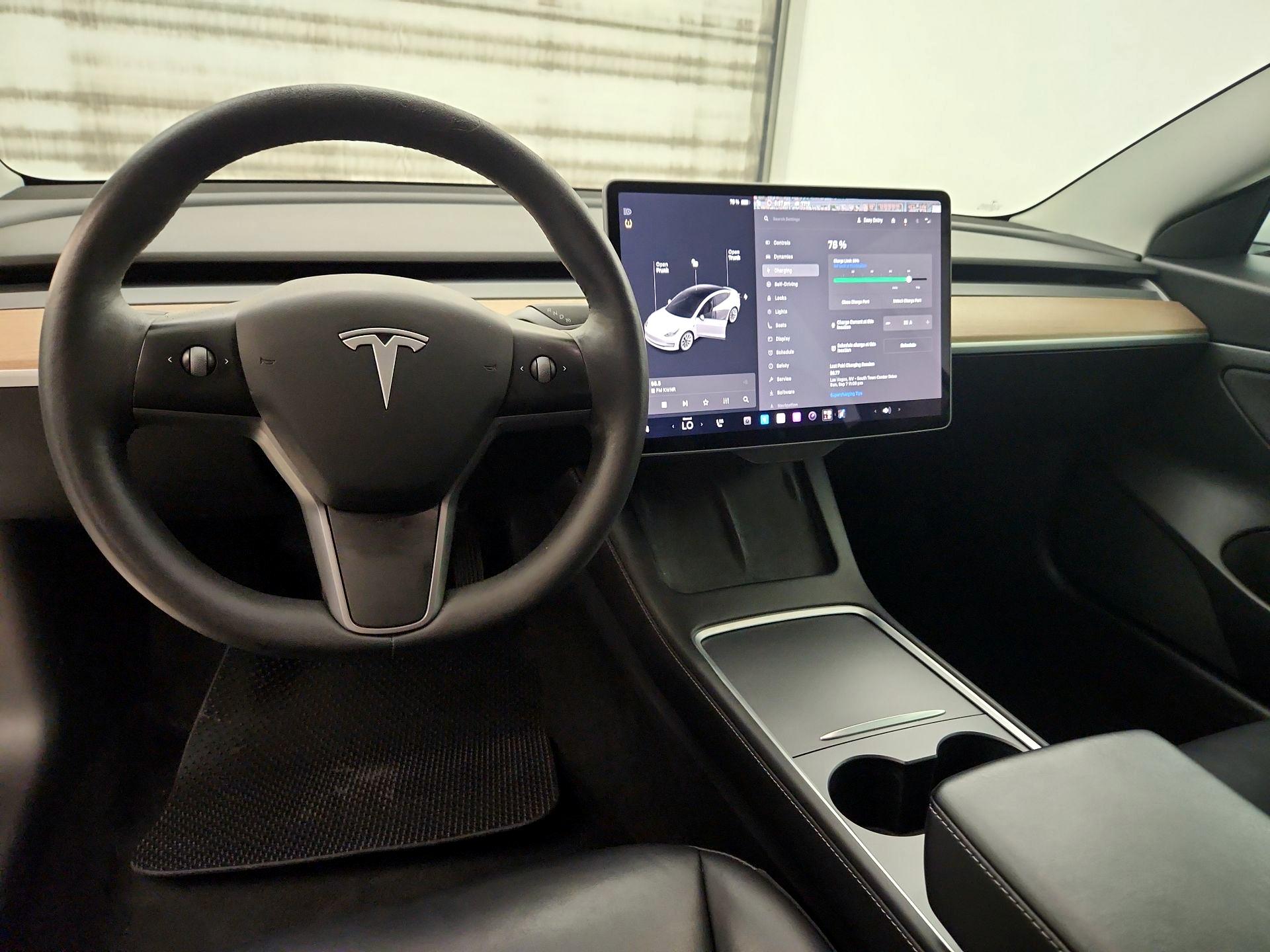 Thumbnail: 2021 Tesla Model 3 - 9