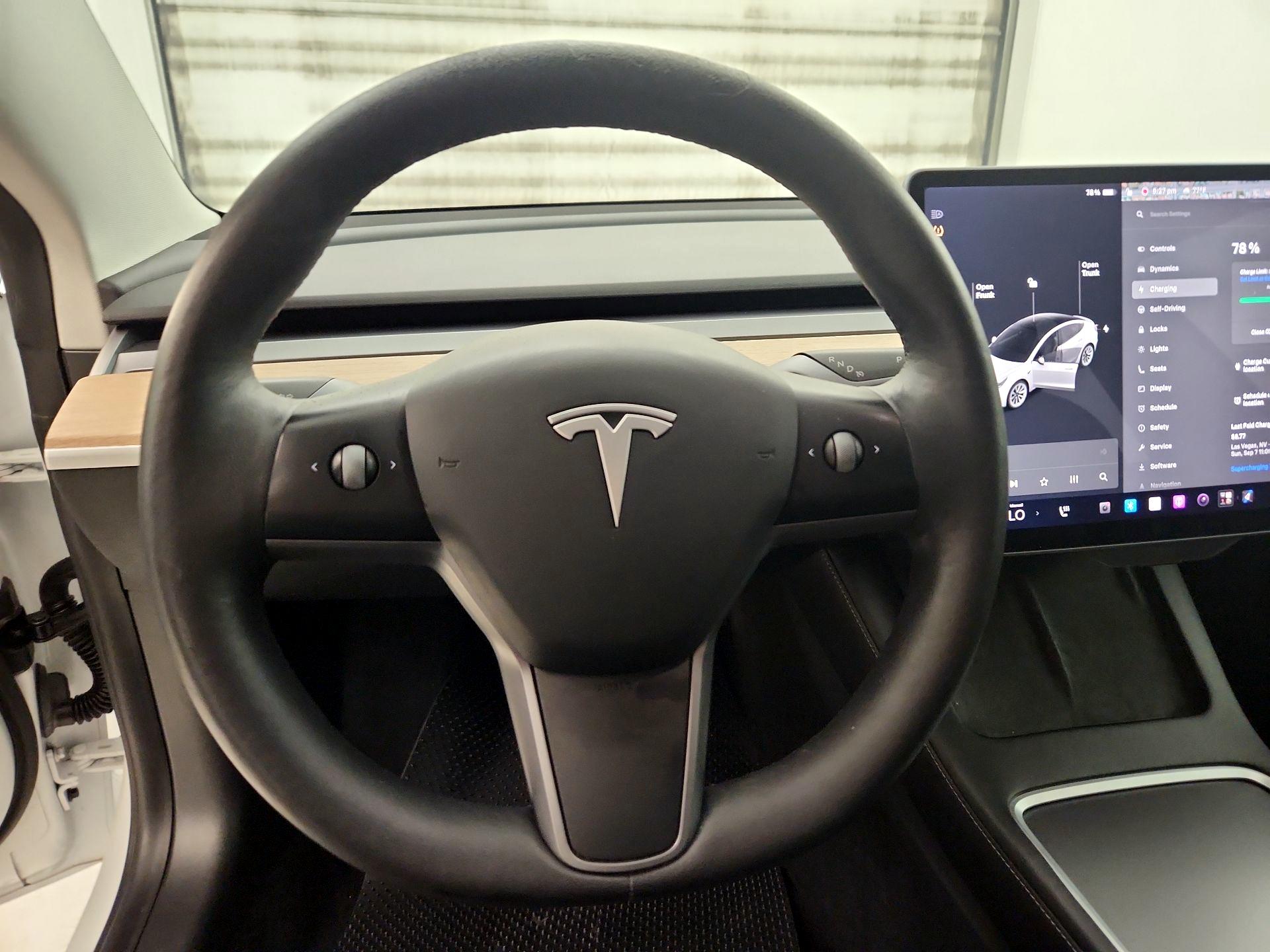 Thumbnail: 2021 Tesla Model 3 - 10