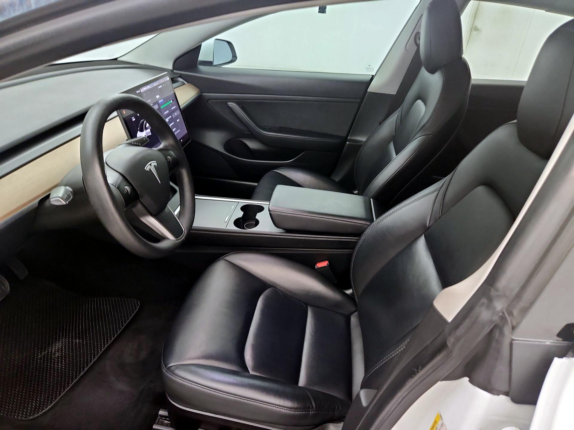 Thumbnail: 2021 Tesla Model 3 - 11