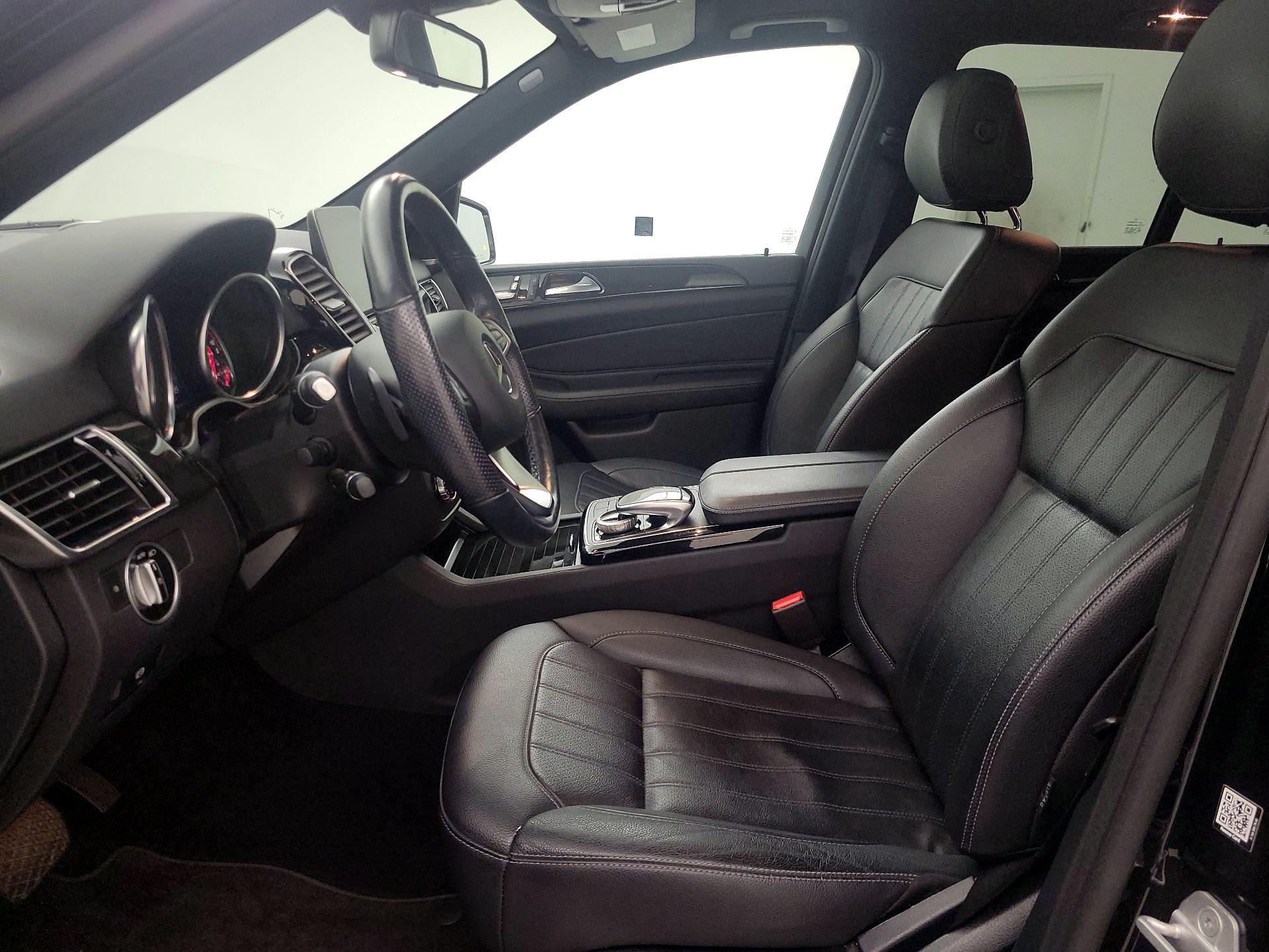 Thumbnail: 2016 Mercedes-Benz GLE - 11