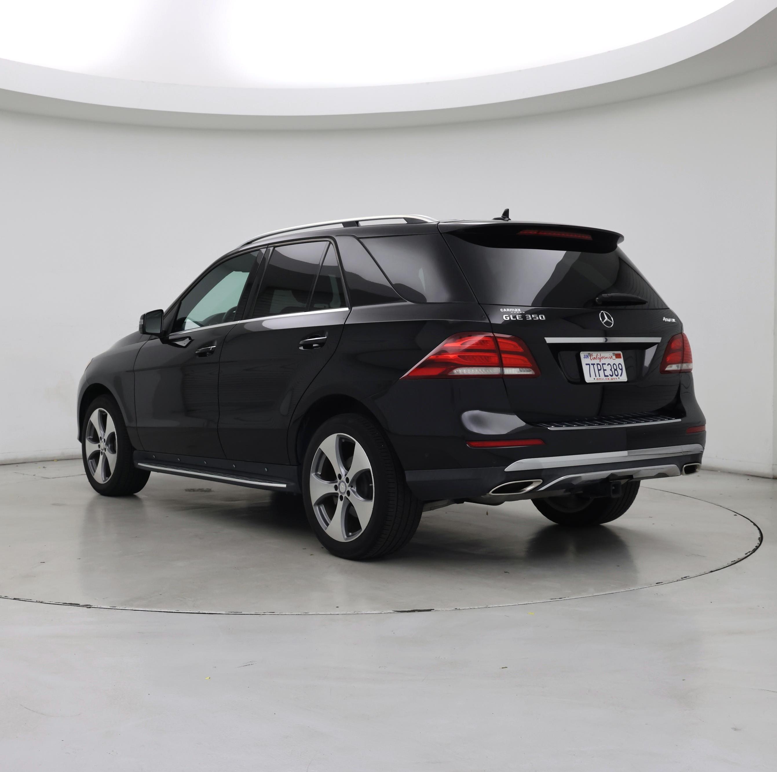 Thumbnail: 2016 Mercedes-Benz GLE - 2