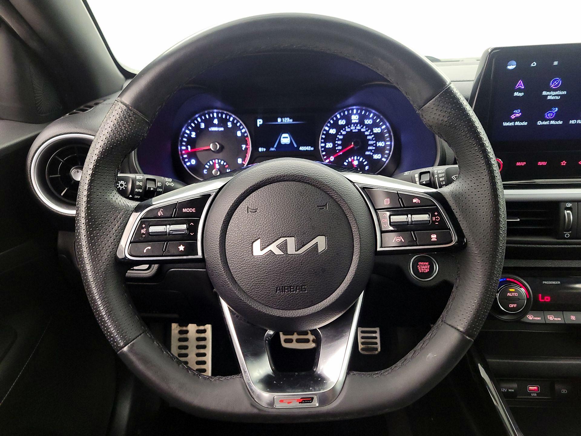 Thumbnail: 2023 Kia Forte - 10
