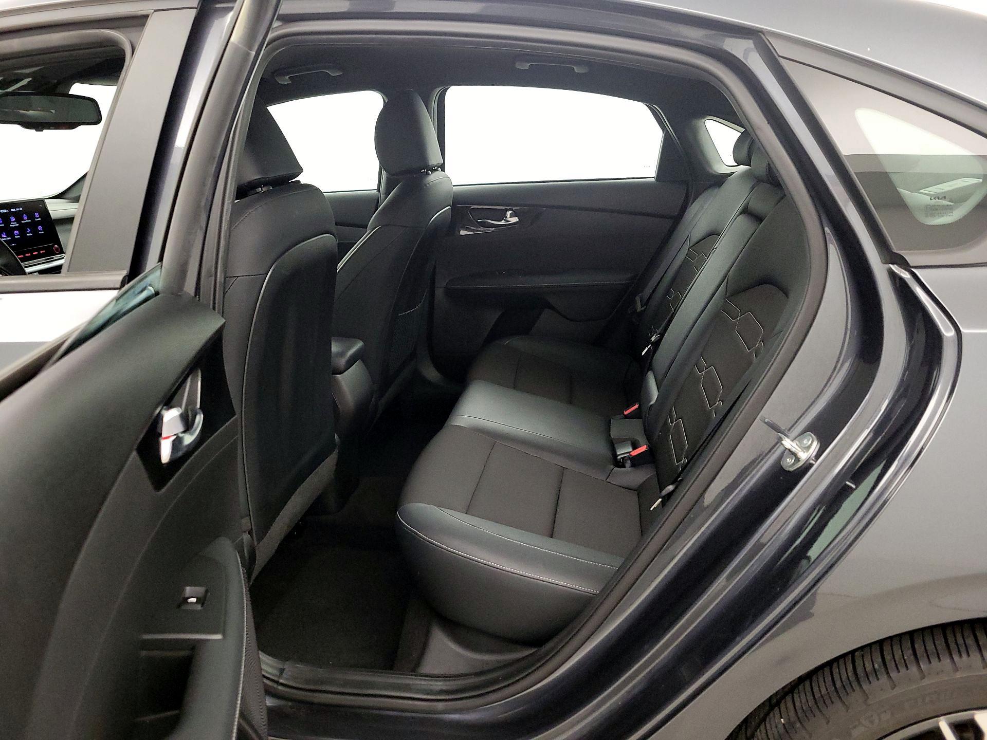 Thumbnail: 2023 Kia Forte - 20