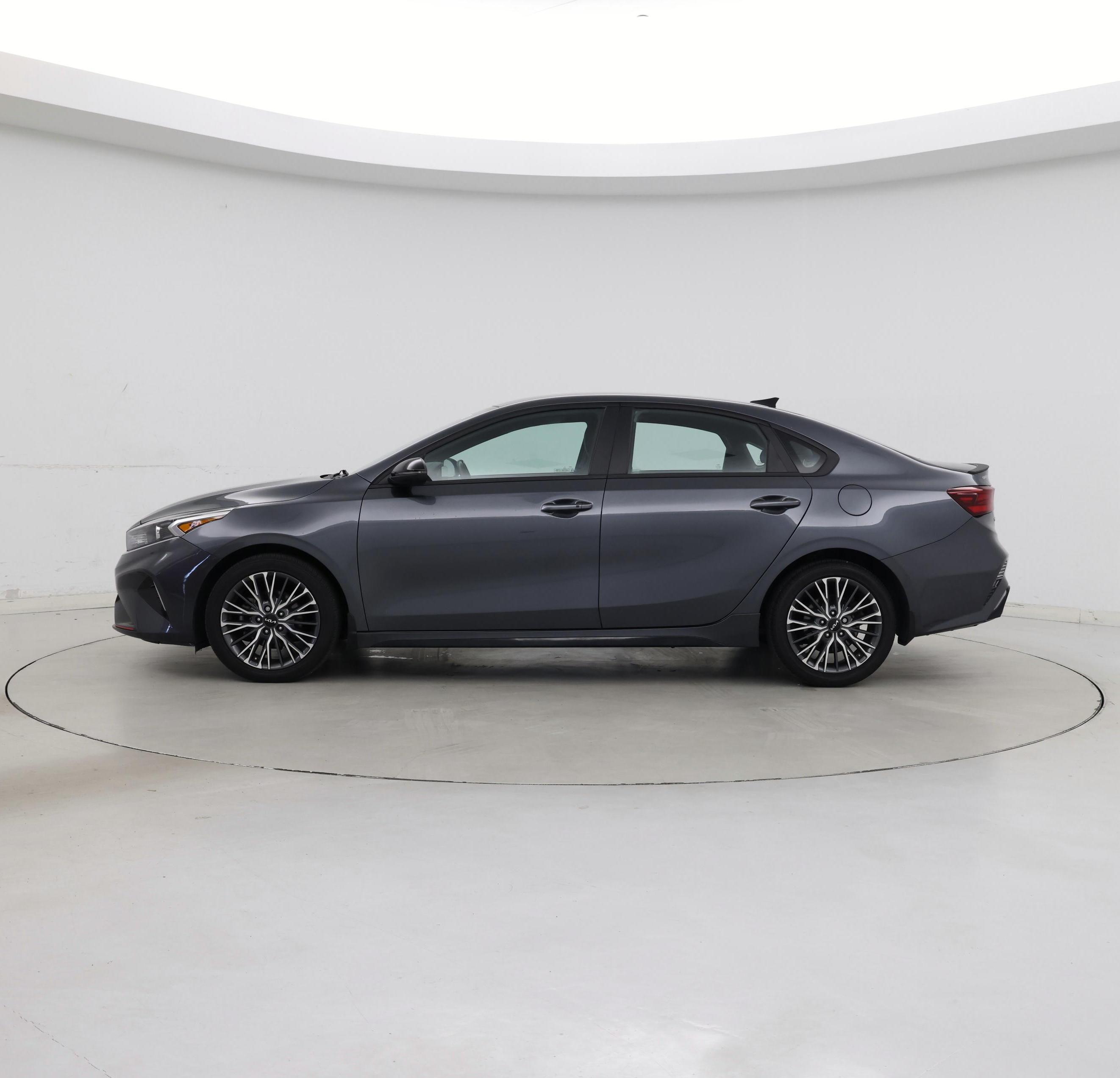 Thumbnail: 2023 Kia Forte - 3