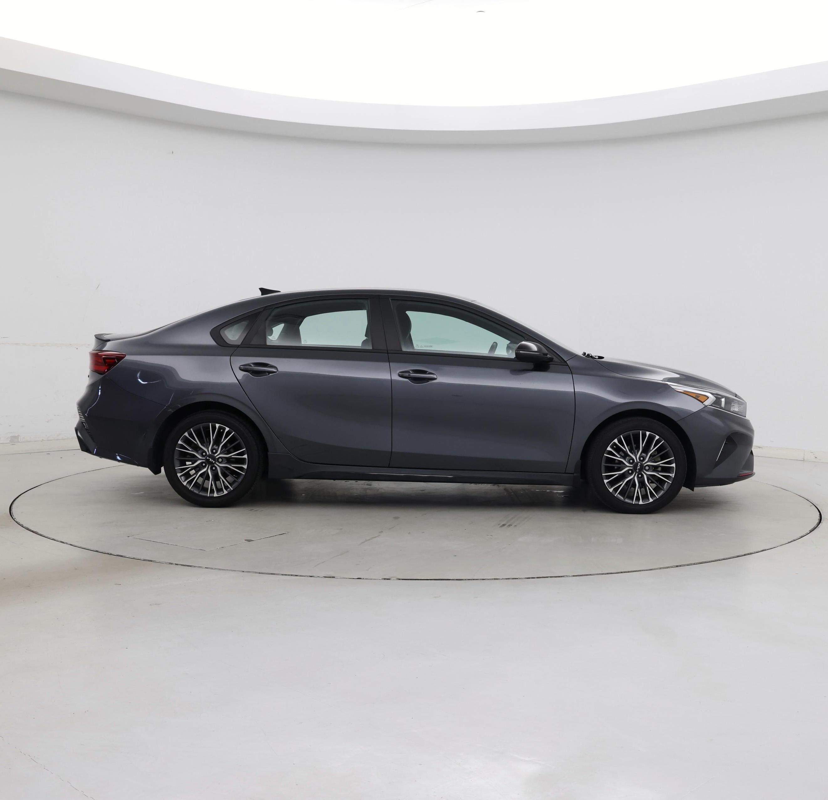 Thumbnail: 2023 Kia Forte - 7