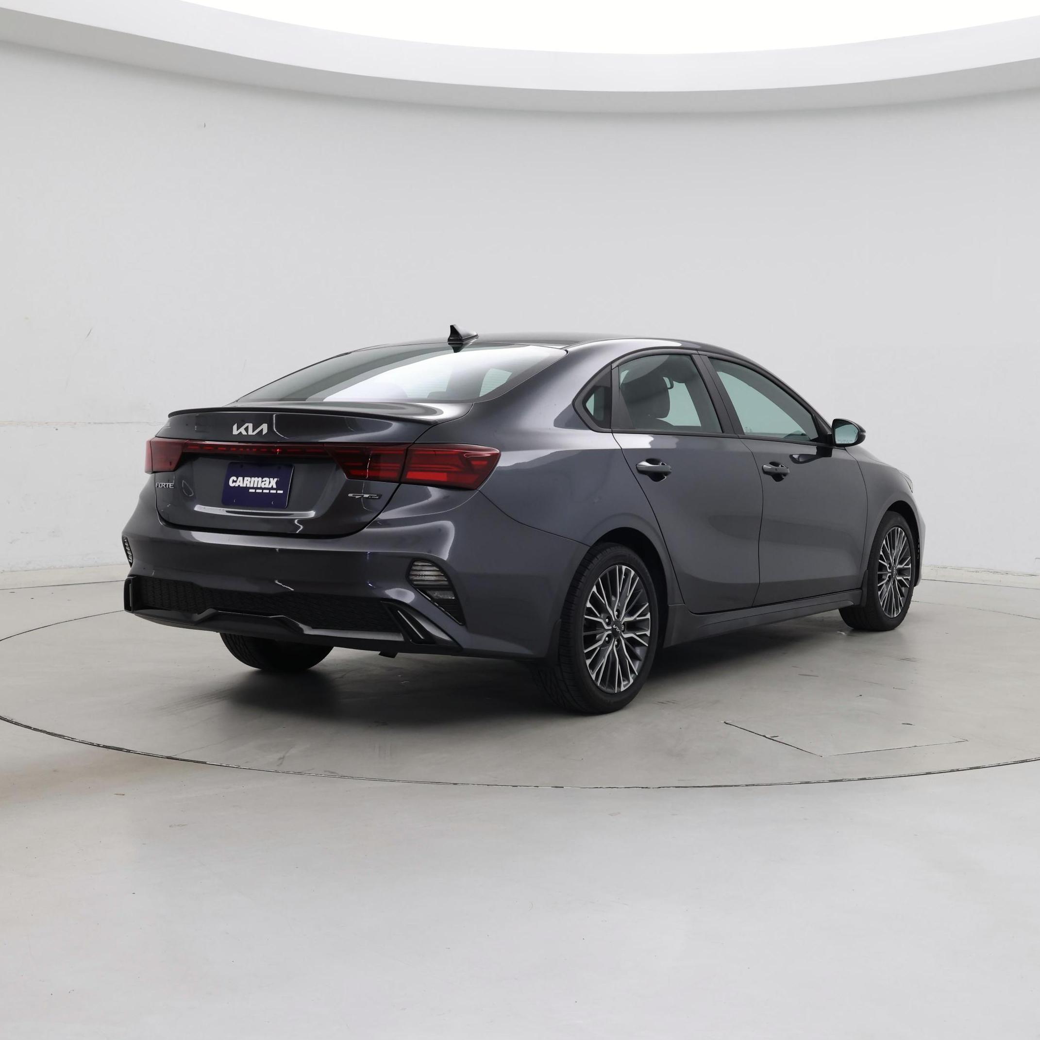 Thumbnail: 2023 Kia Forte - 8
