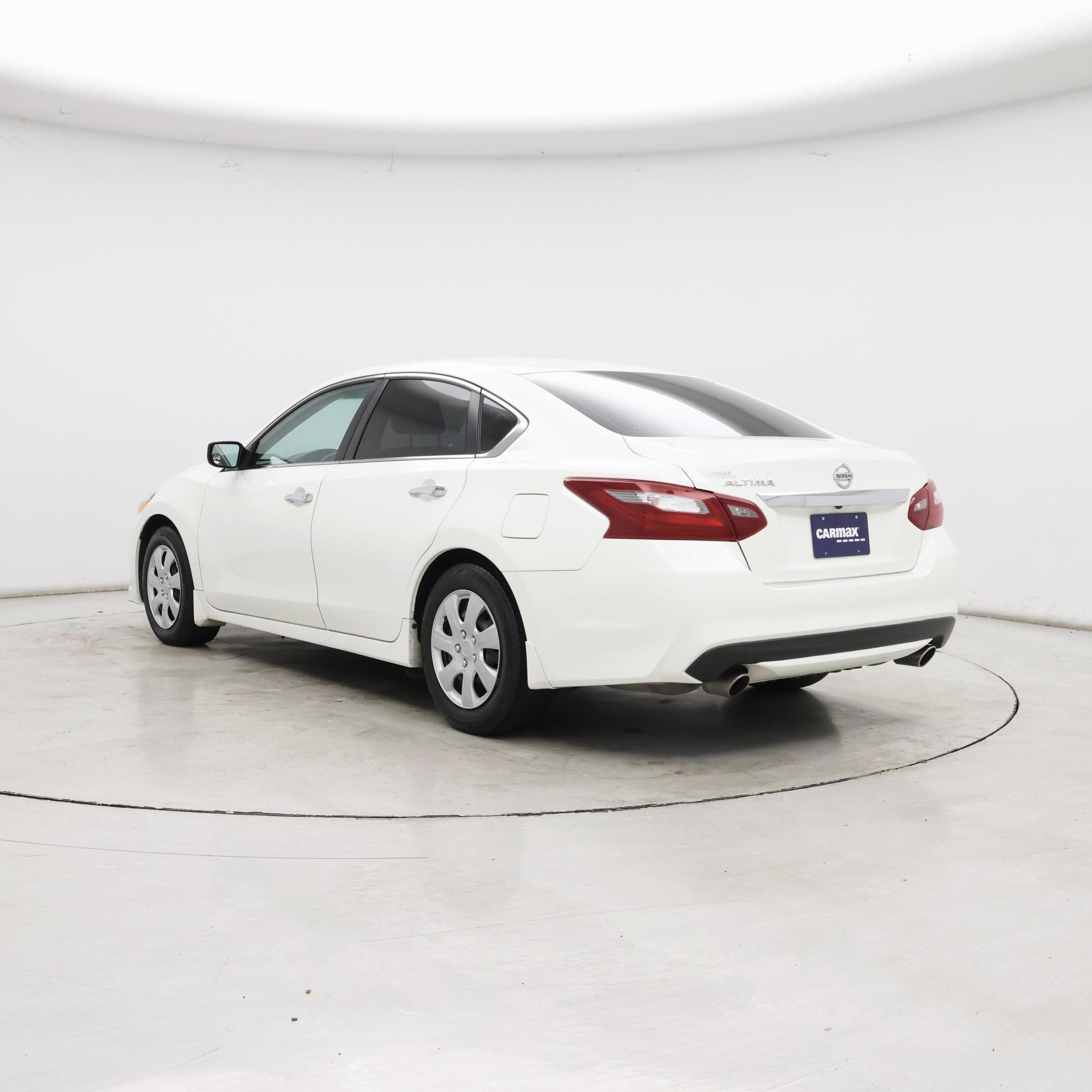 Thumbnail: 2018 Nissan Altima - 2