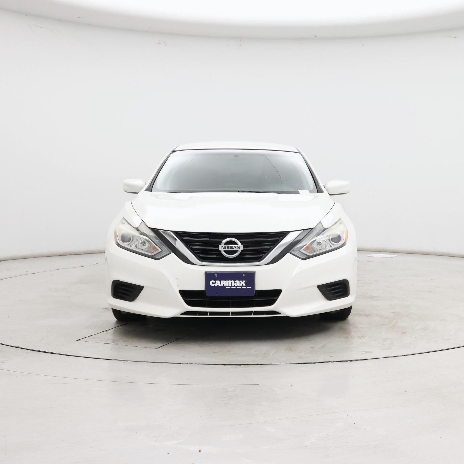 Thumbnail: 2018 Nissan Altima - 5