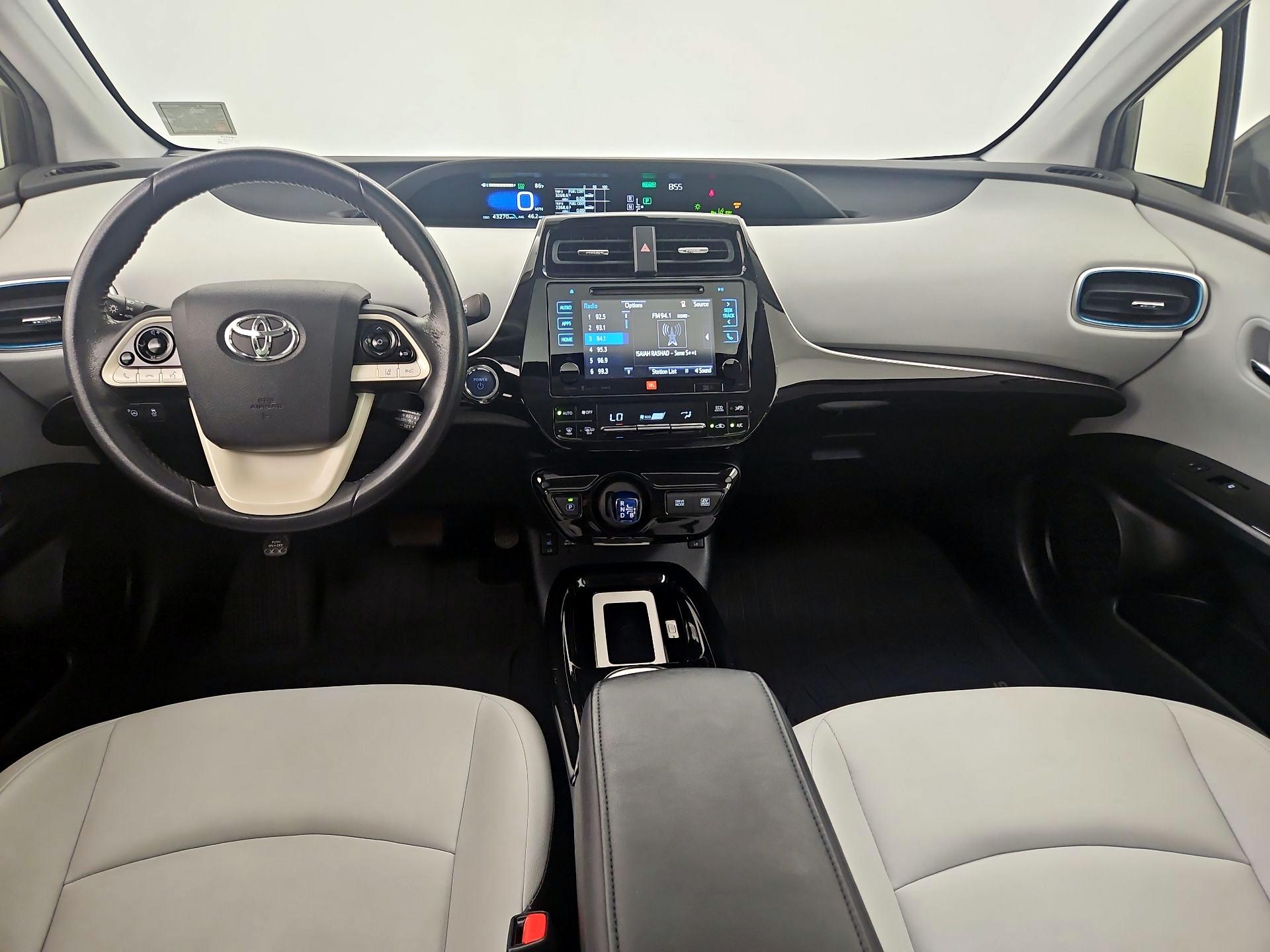Thumbnail: 2016 Toyota Prius - 9