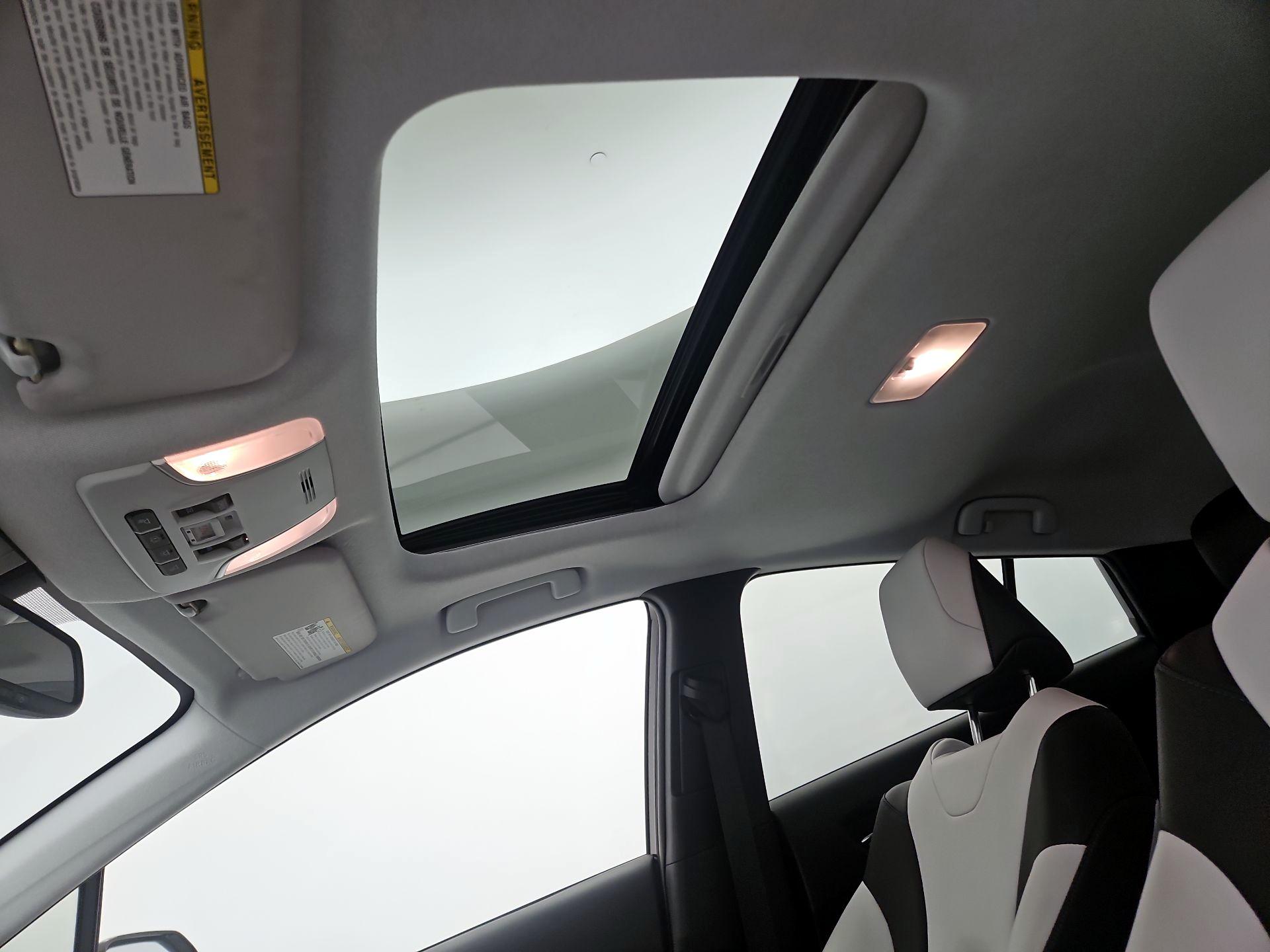 Thumbnail: 2016 Toyota Prius - 19
