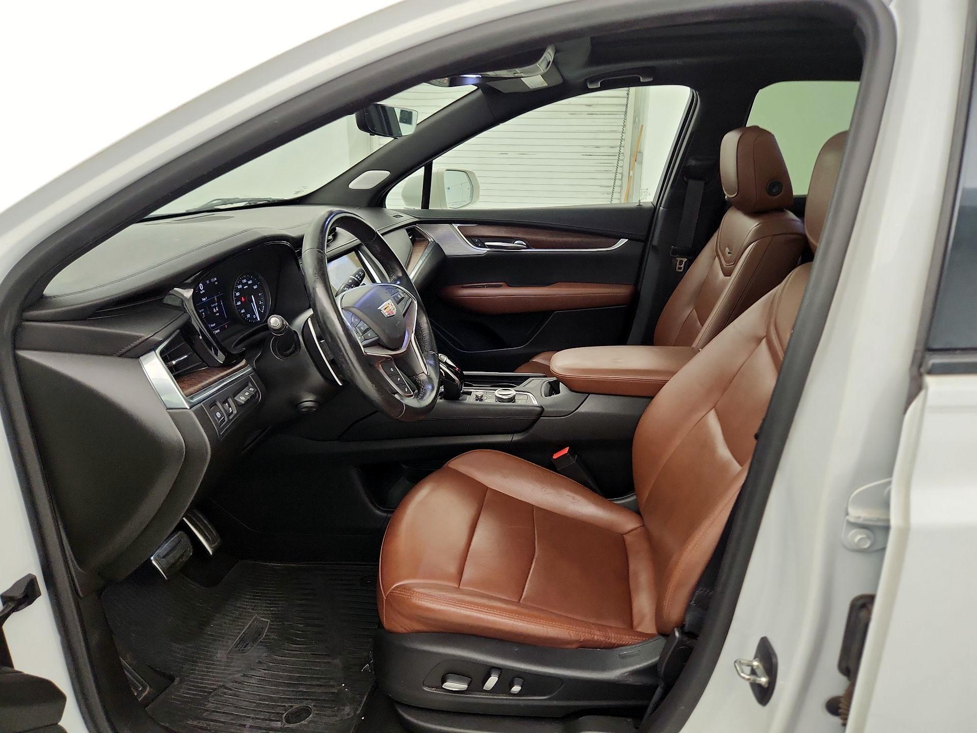 Thumbnail: 2020 Cadillac XT5 - 9