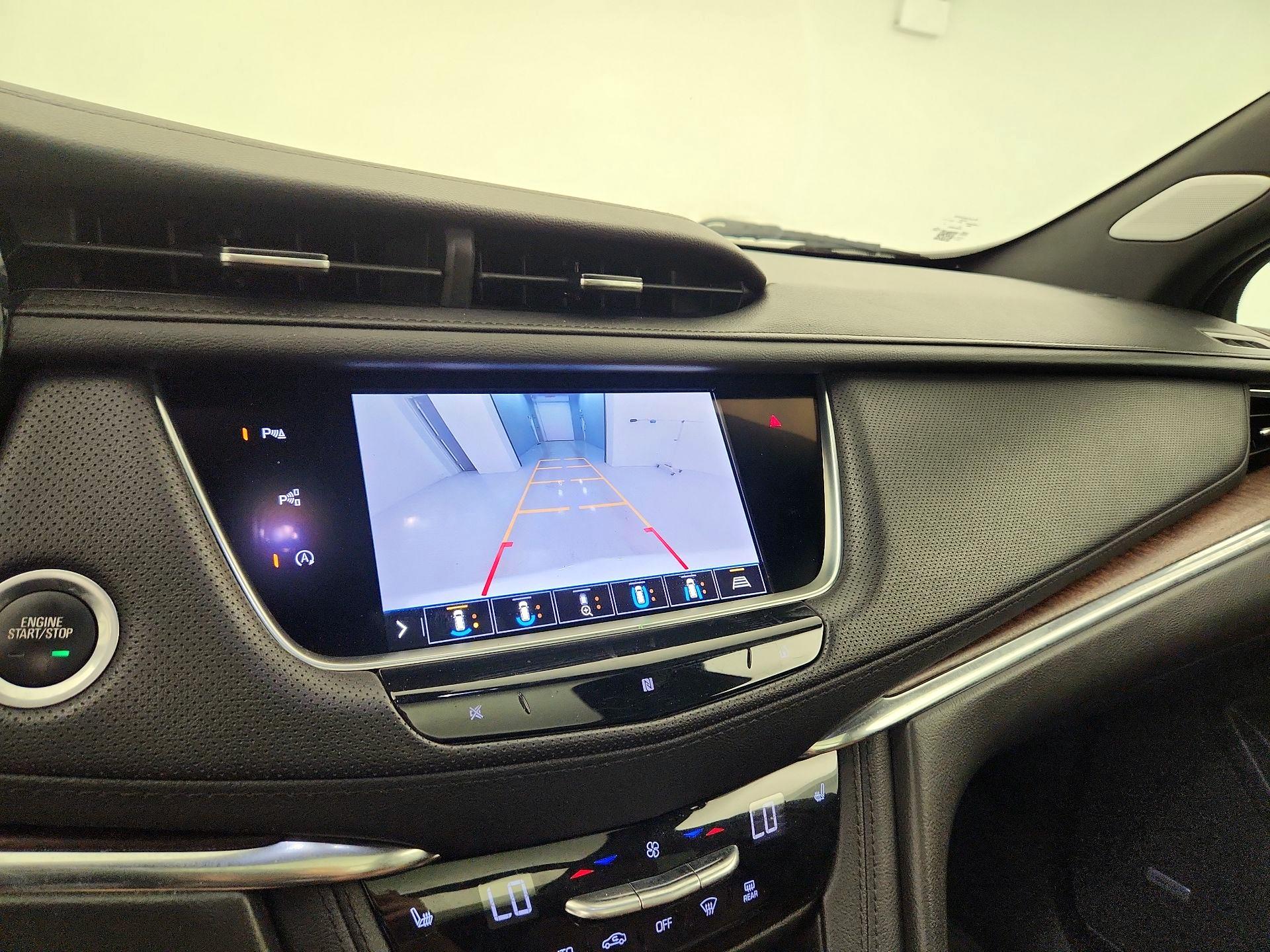 Thumbnail: 2020 Cadillac XT5 - 13