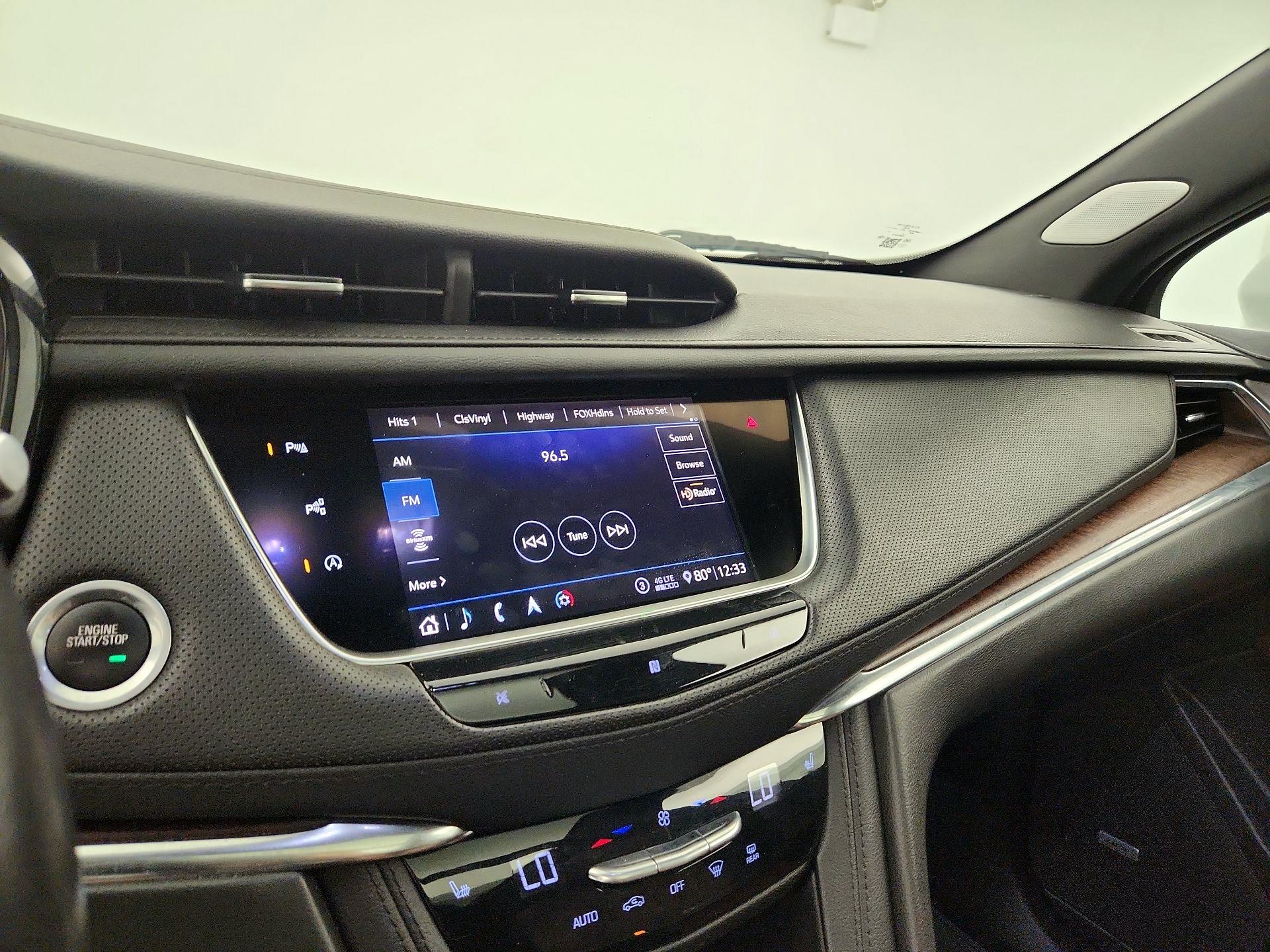 Thumbnail: 2020 Cadillac XT5 - 14