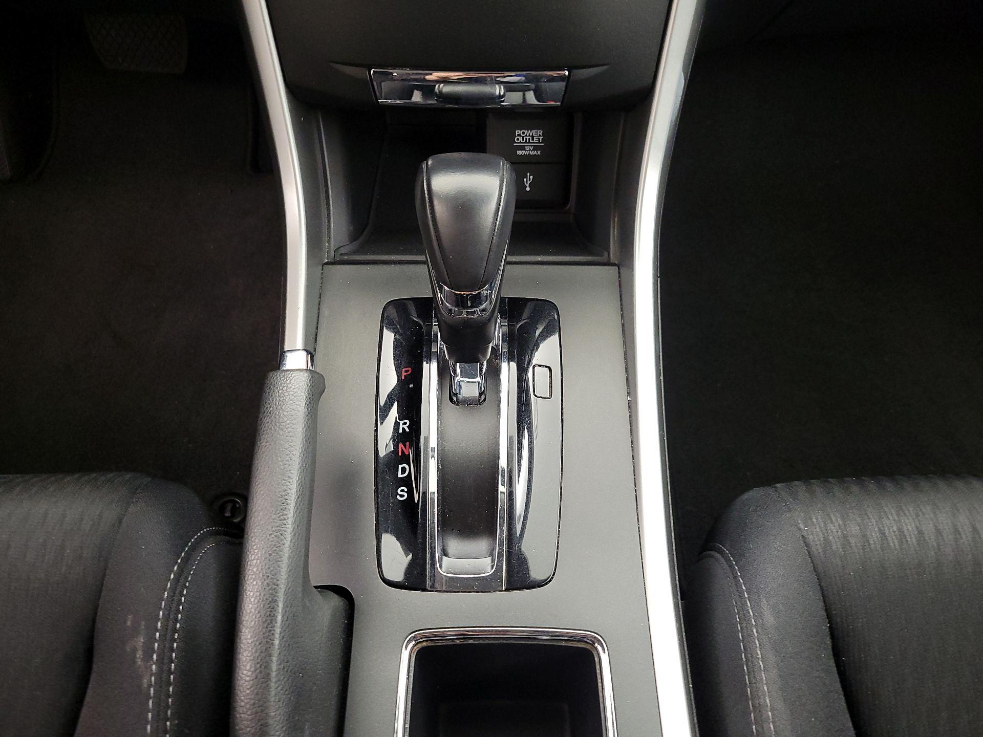 Thumbnail: 2014 Honda Accord - 17
