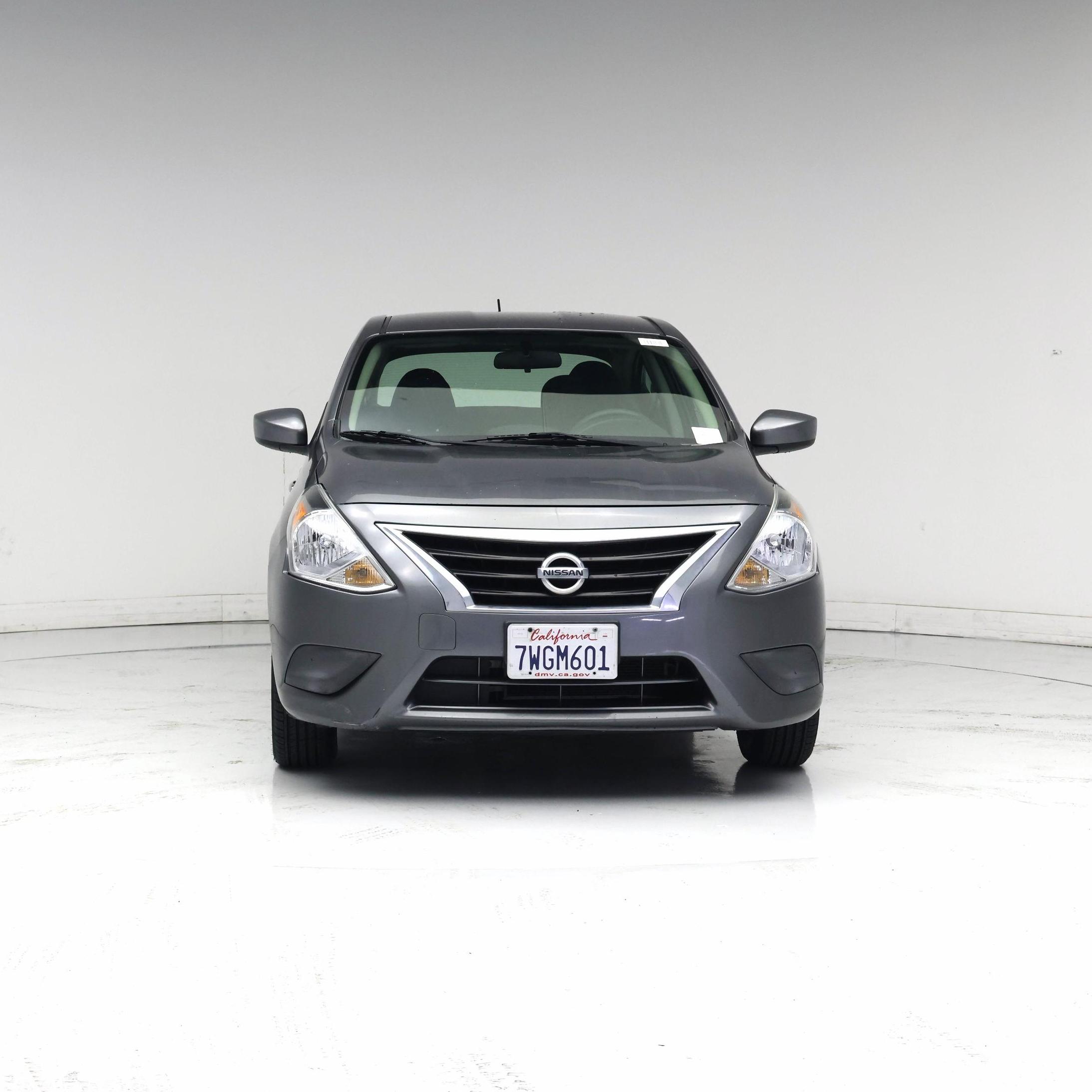 Thumbnail: 2017 Nissan Versa - 5