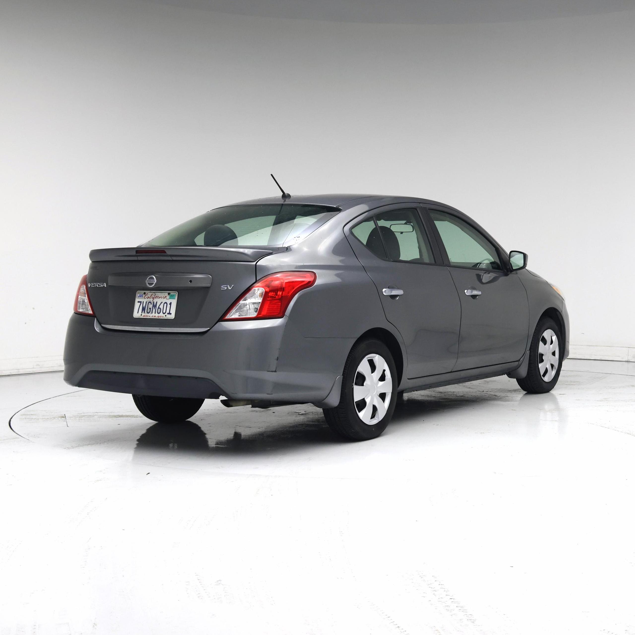 Thumbnail: 2017 Nissan Versa - 8
