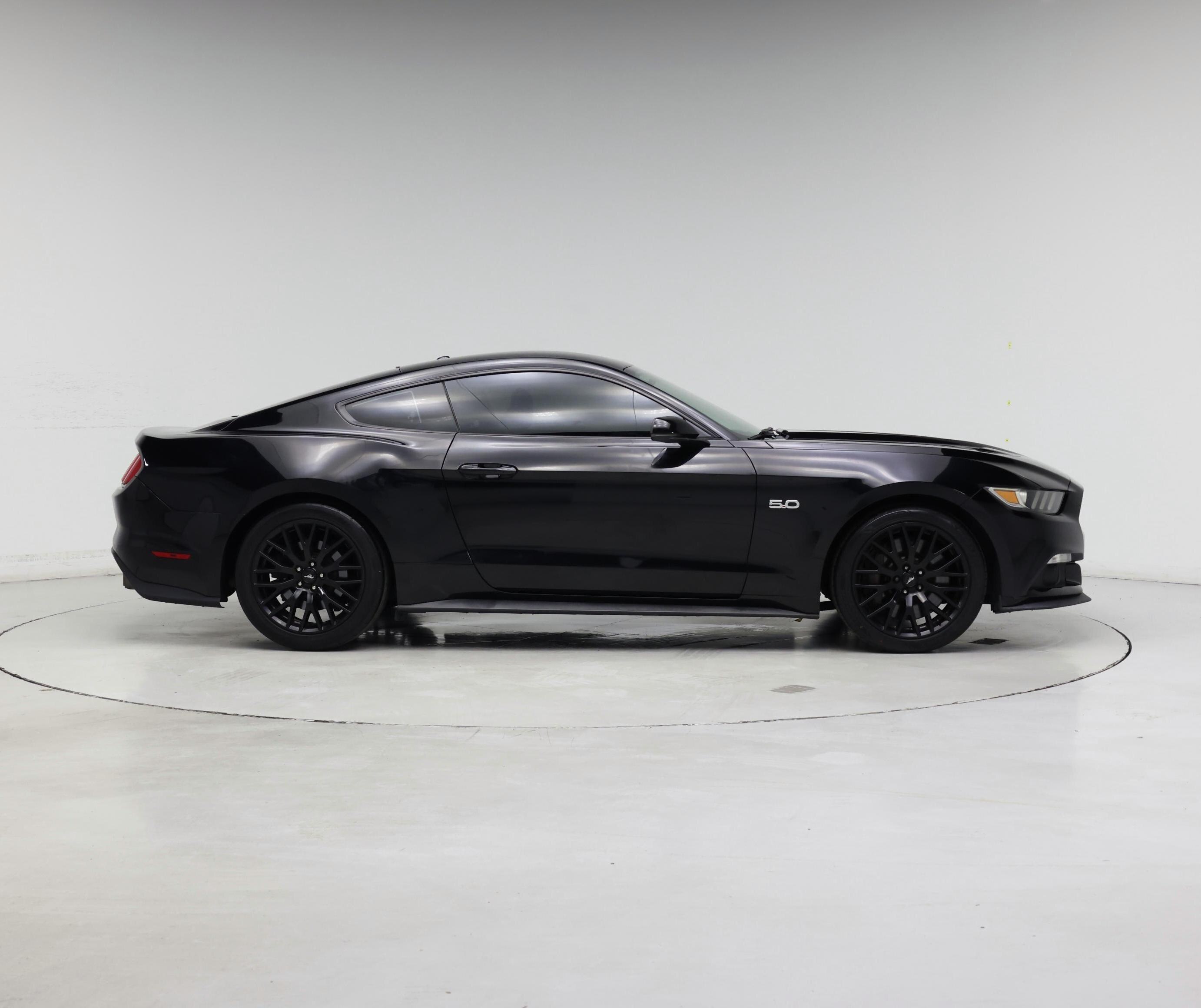 Thumbnail: 2017 Ford Mustang - 7