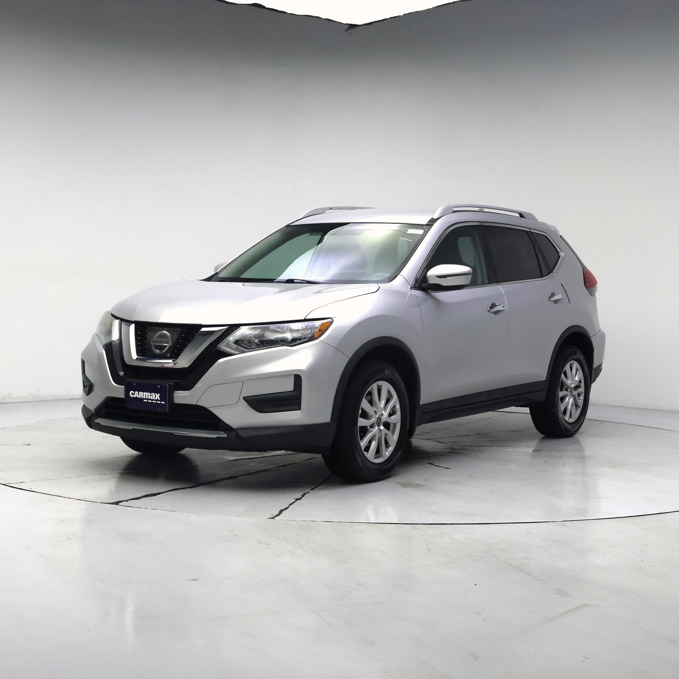 Thumbnail: 2017 Nissan Rogue - 4