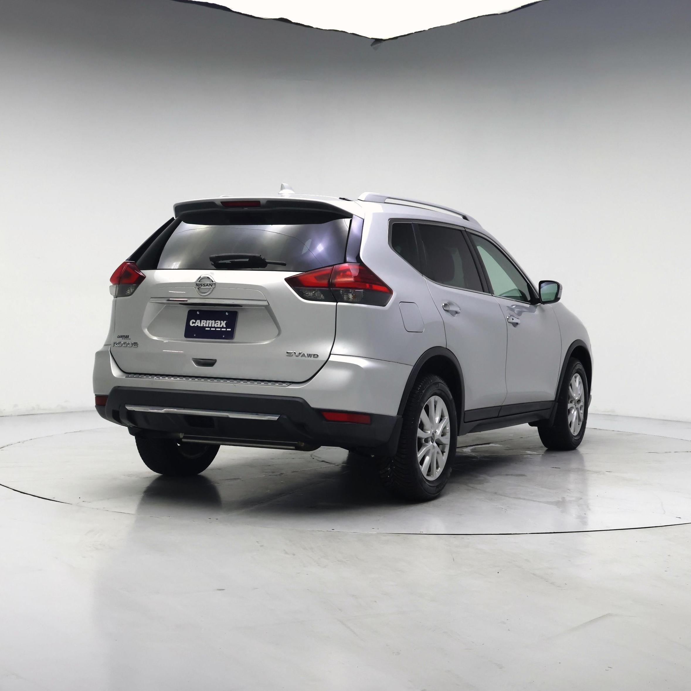 Thumbnail: 2017 Nissan Rogue - 8
