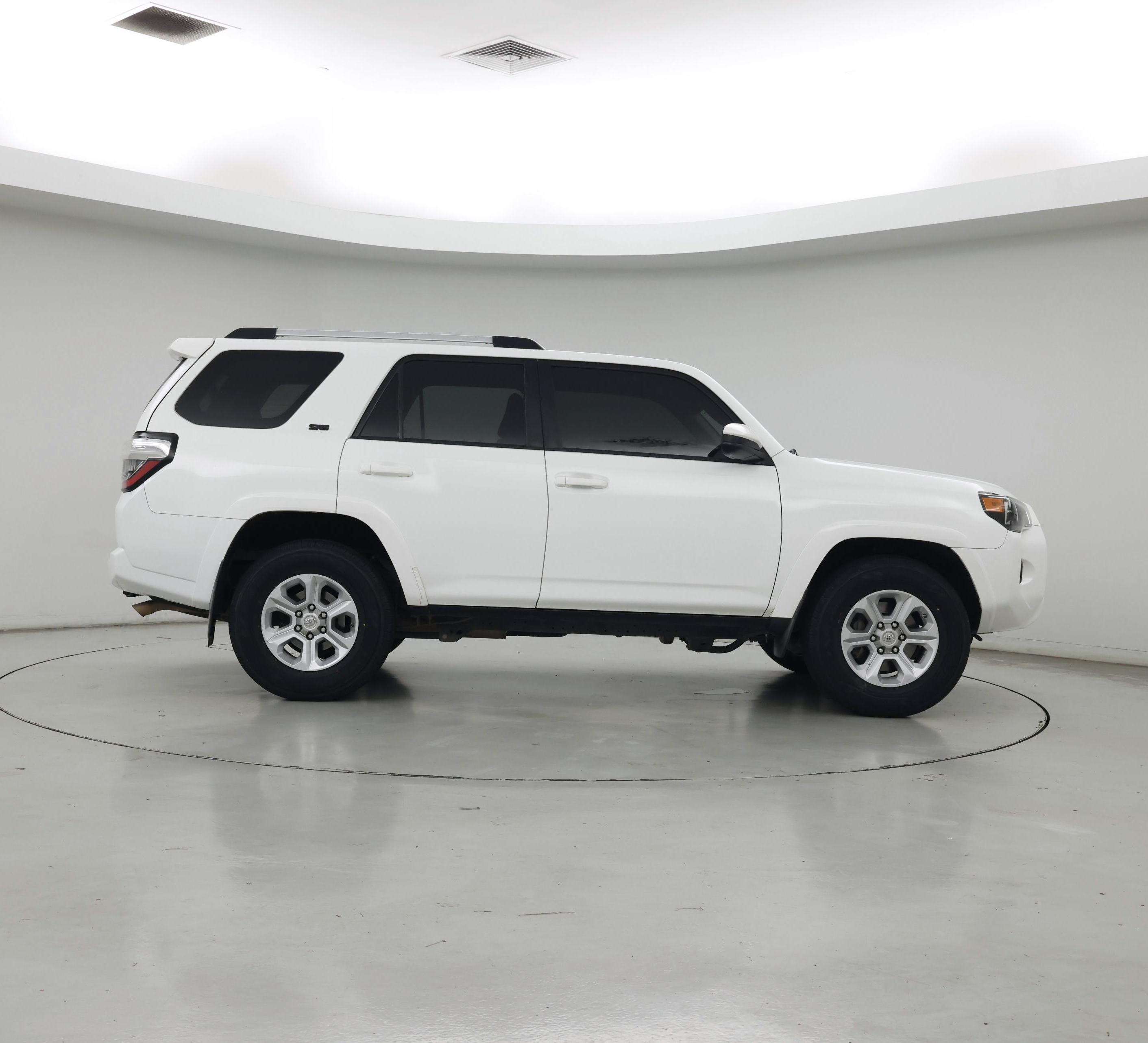 Thumbnail: 2021 Toyota 4Runner - 7