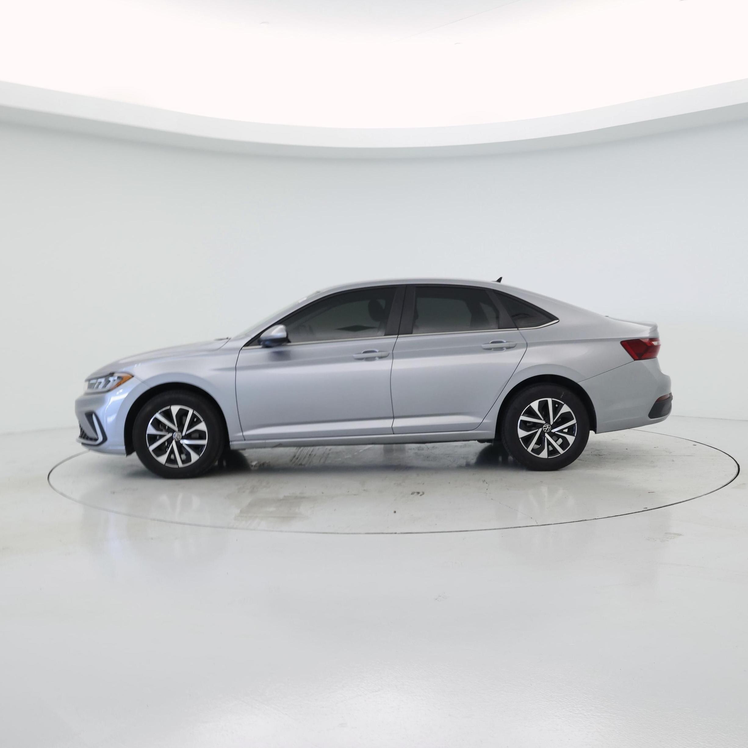 Thumbnail: 2025 Volkswagen Jetta - 3