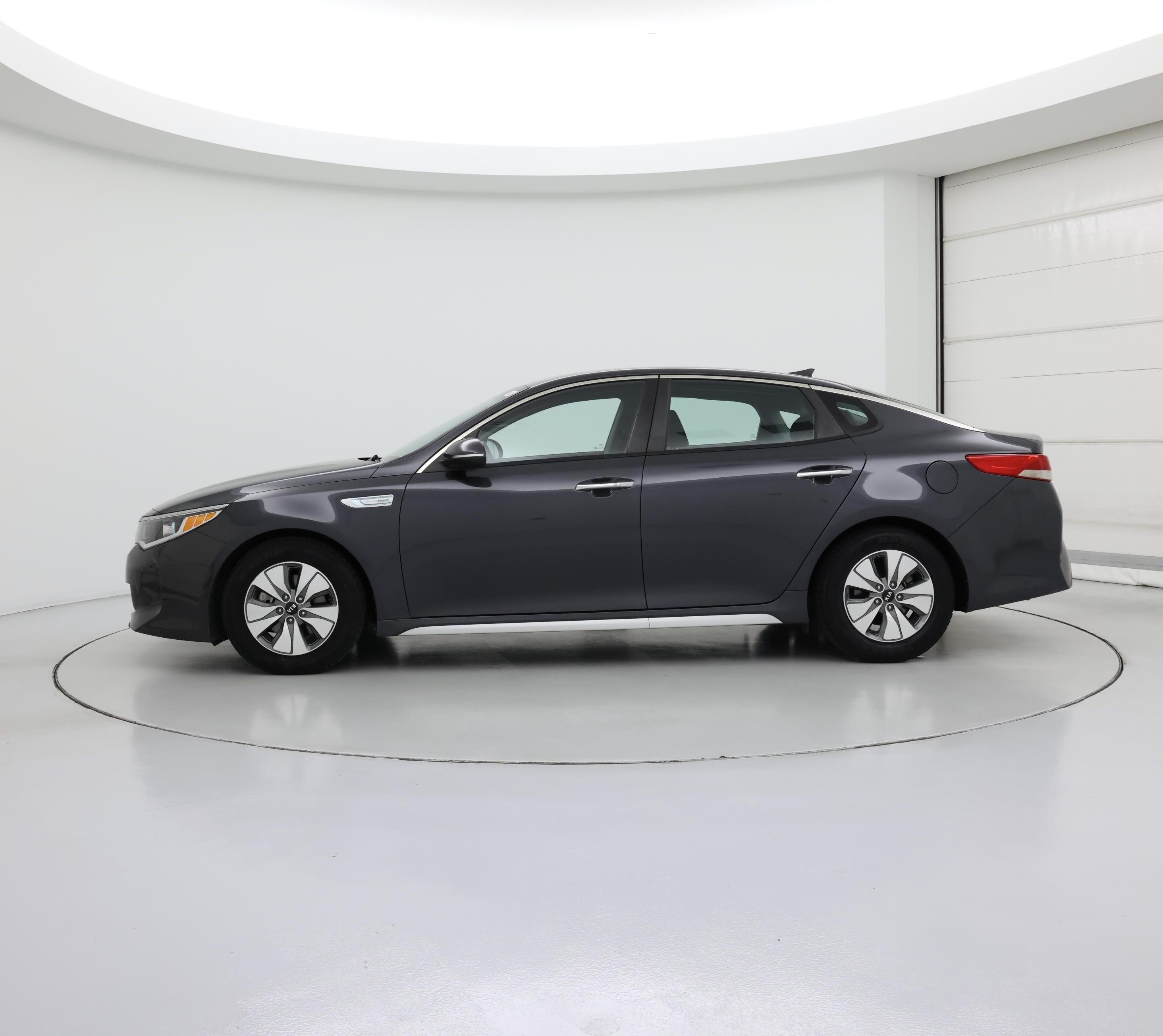 Thumbnail: 2017 Kia Optima - 3