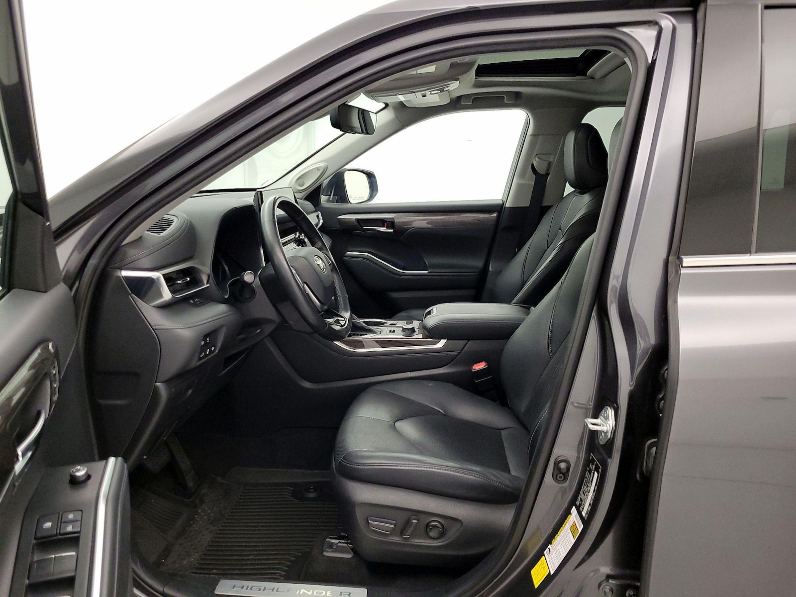 2021 Toyota Highlander Limited - Photo 12