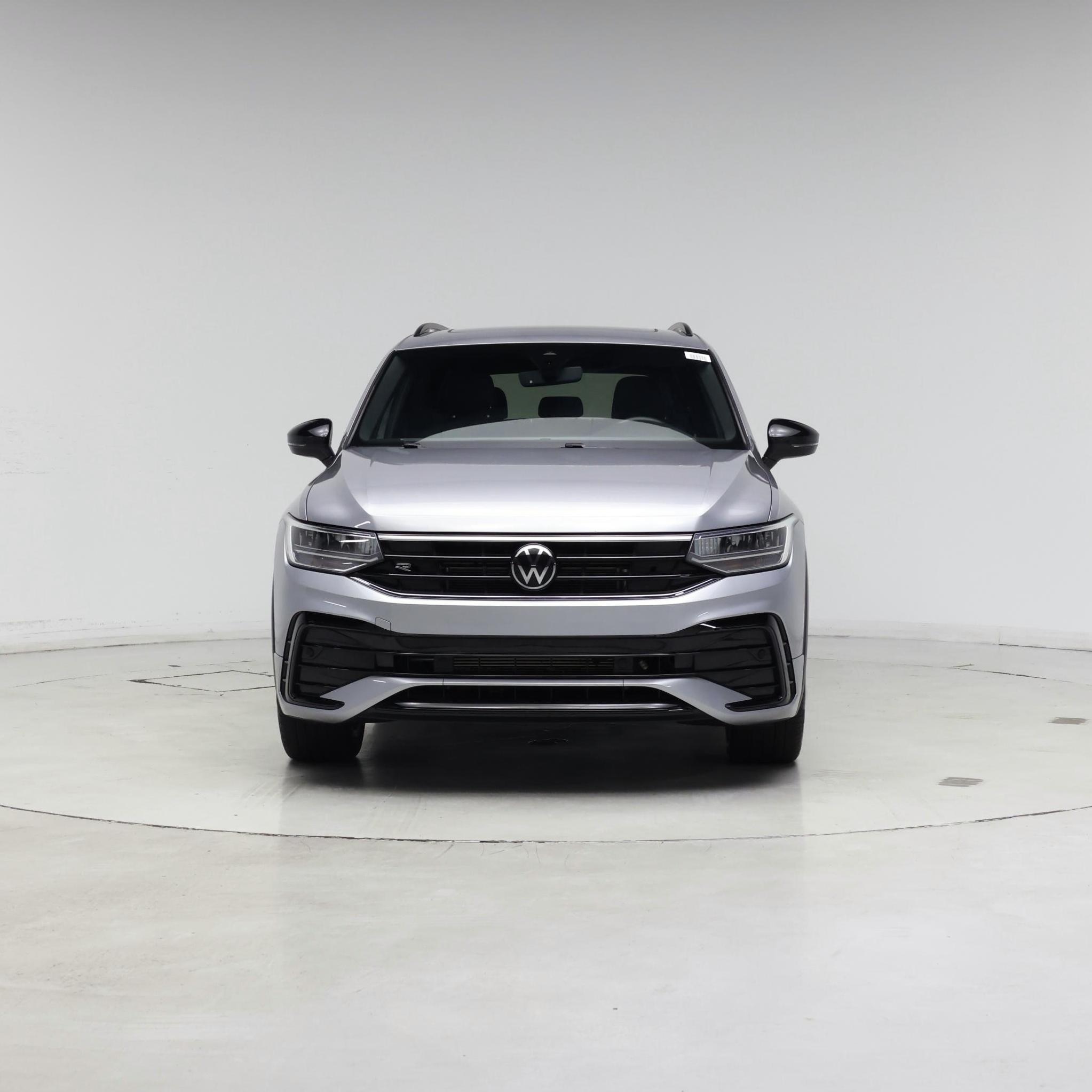 Thumbnail: 2023 Volkswagen Tiguan - 5