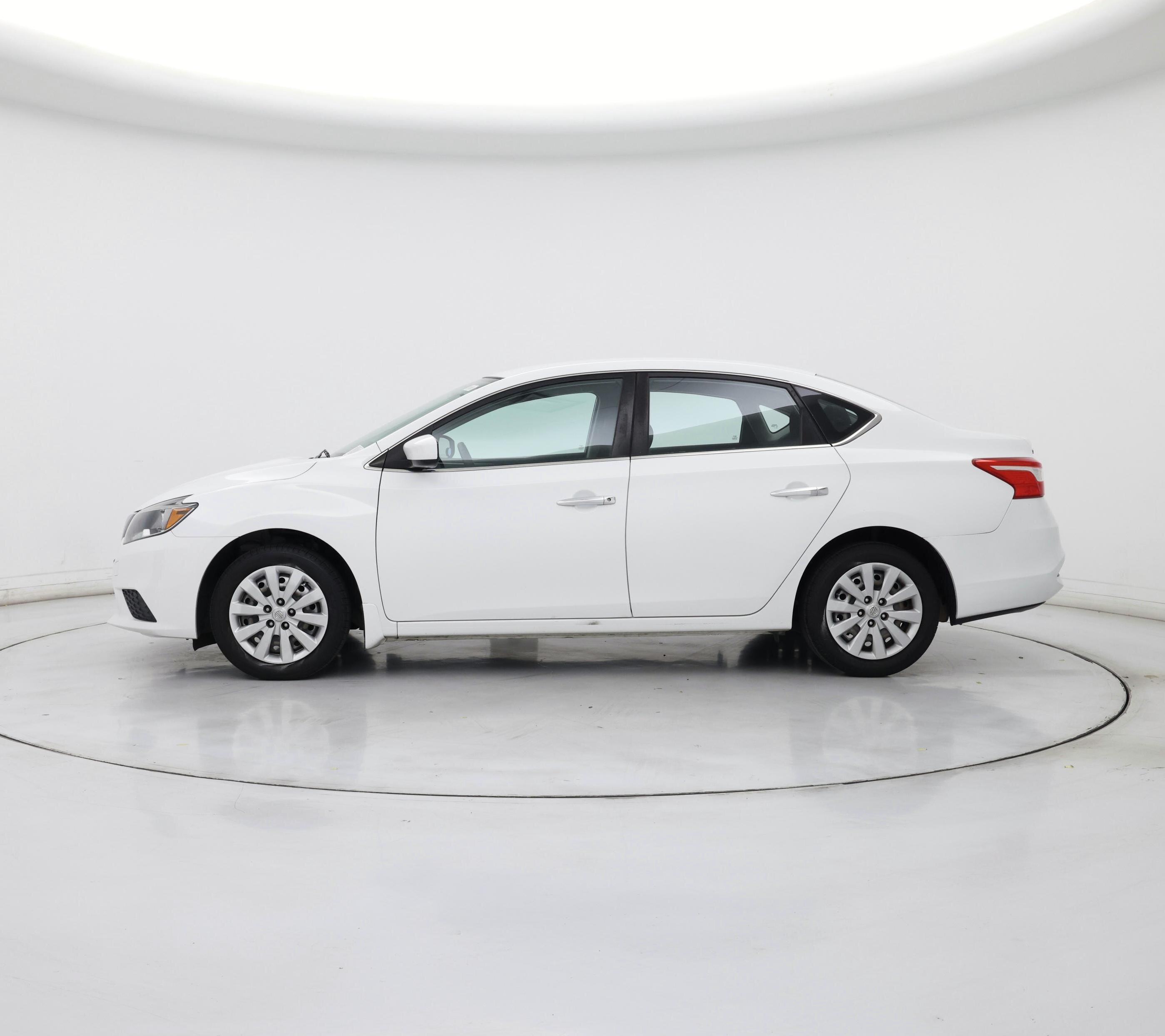 Thumbnail: 2017 Nissan Sentra - 3