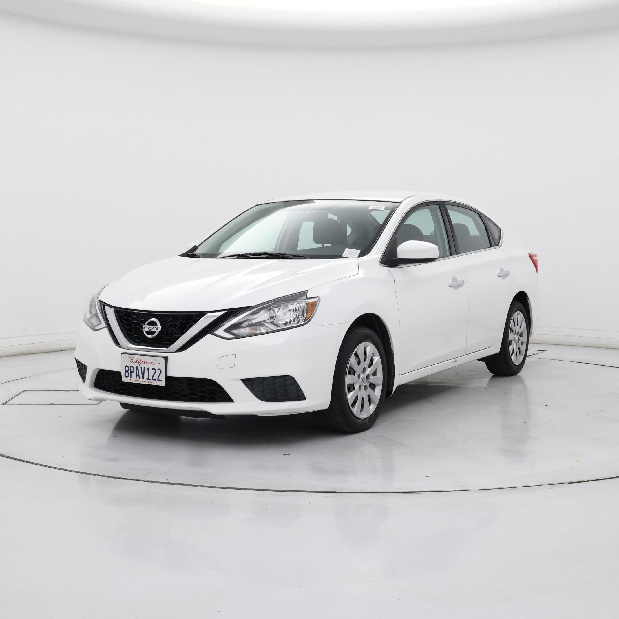 Thumbnail: 2017 Nissan Sentra - 4