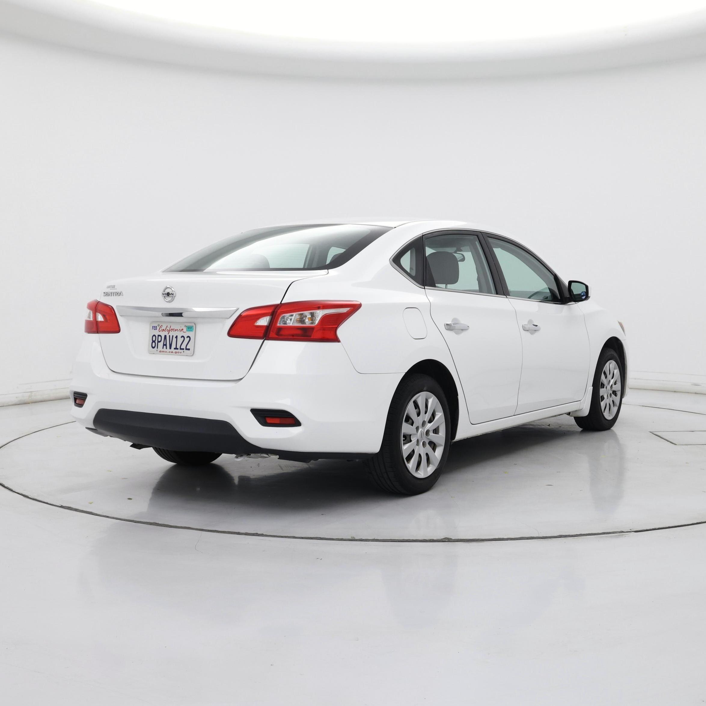 Thumbnail: 2017 Nissan Sentra - 8