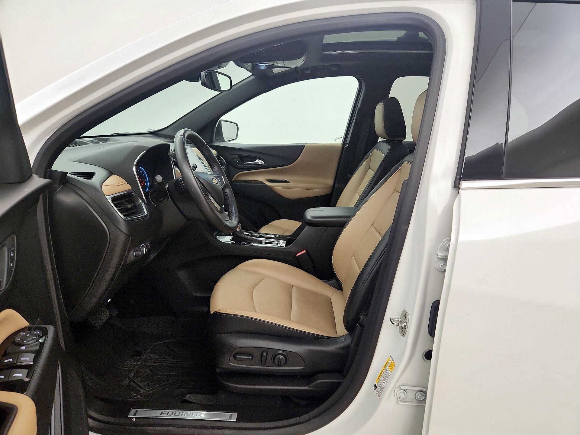 Thumbnail: 2022 Chevrolet Equinox - 11